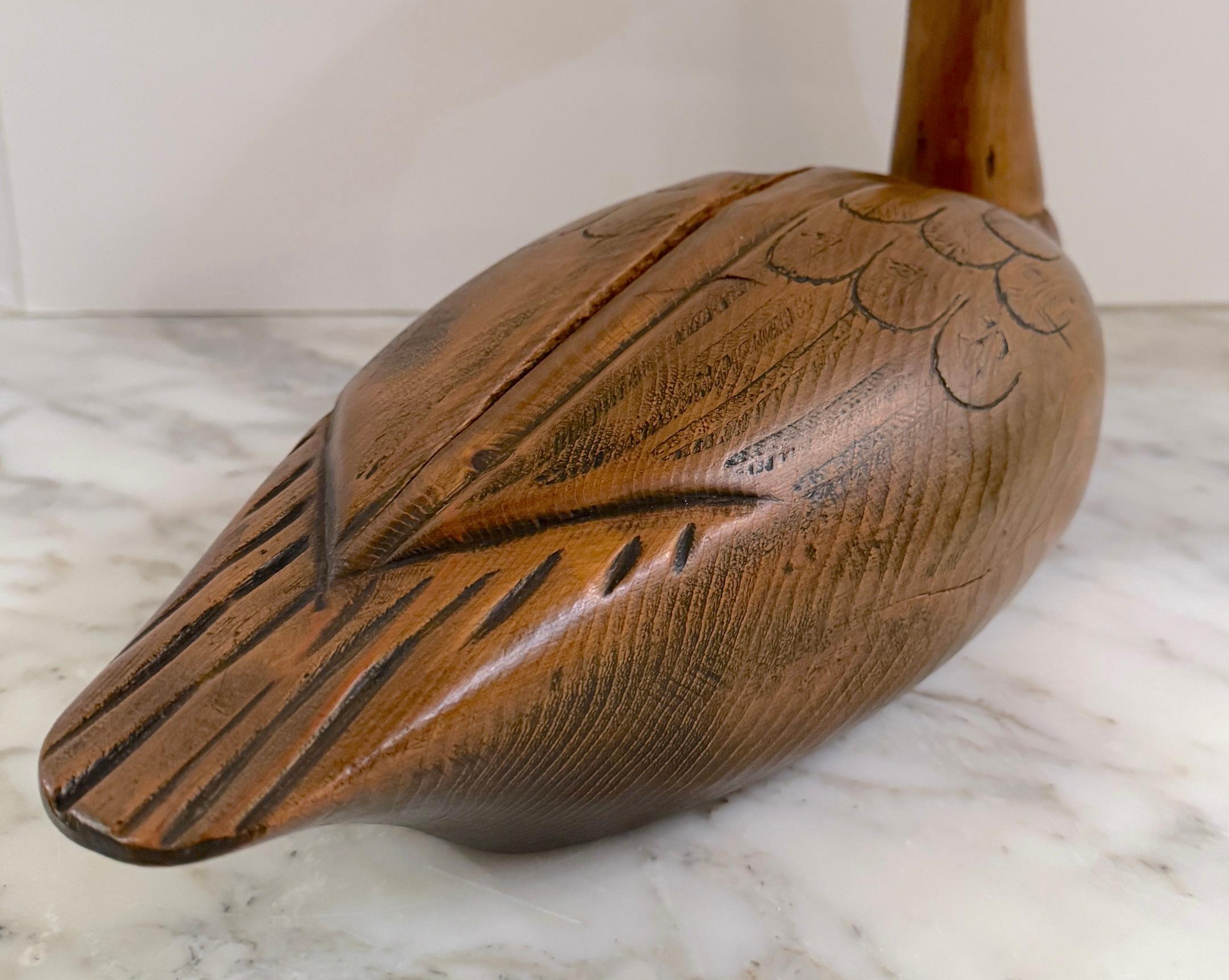 20ème C.  Sculpture en bois naturel sculpté de Swan articulé en vente 6