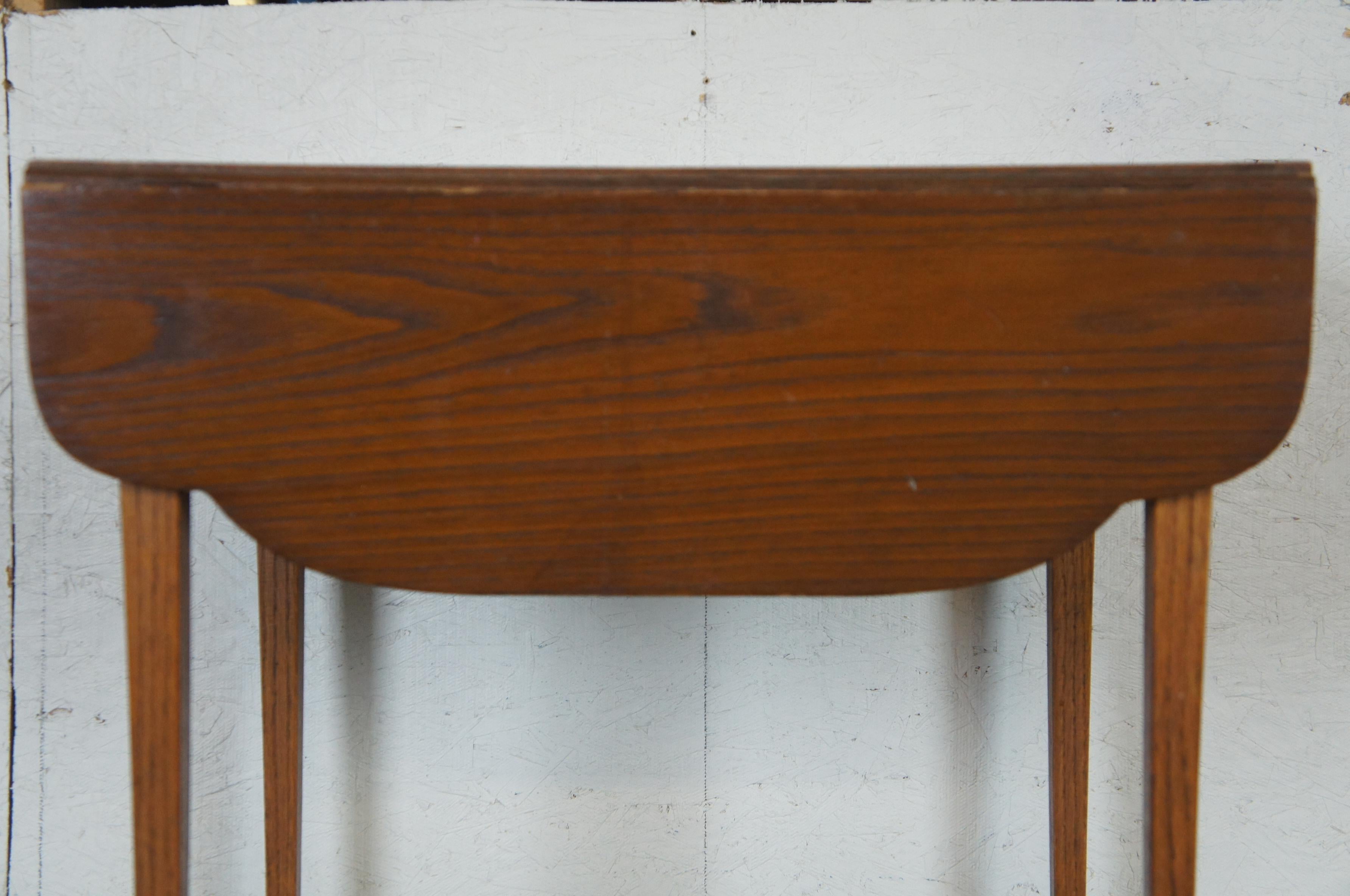 Antique Miniature Salesman Sample Pine Shaker Drop-Leaf Dining Table In Good Condition In Dayton, OH