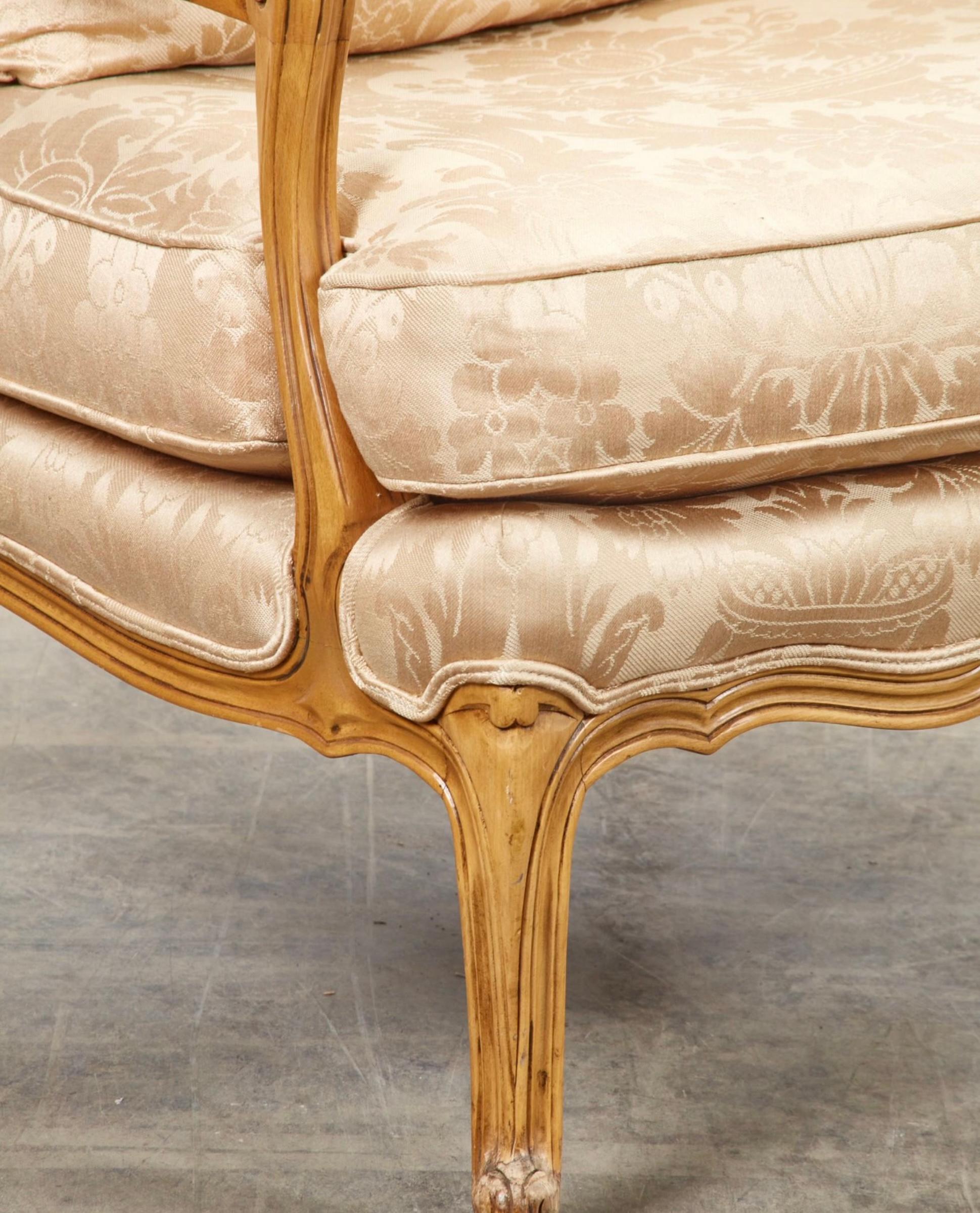 20e siècle. Meubles Baker Chaises bergères françaises de style Louis XV - Paire en vente 2