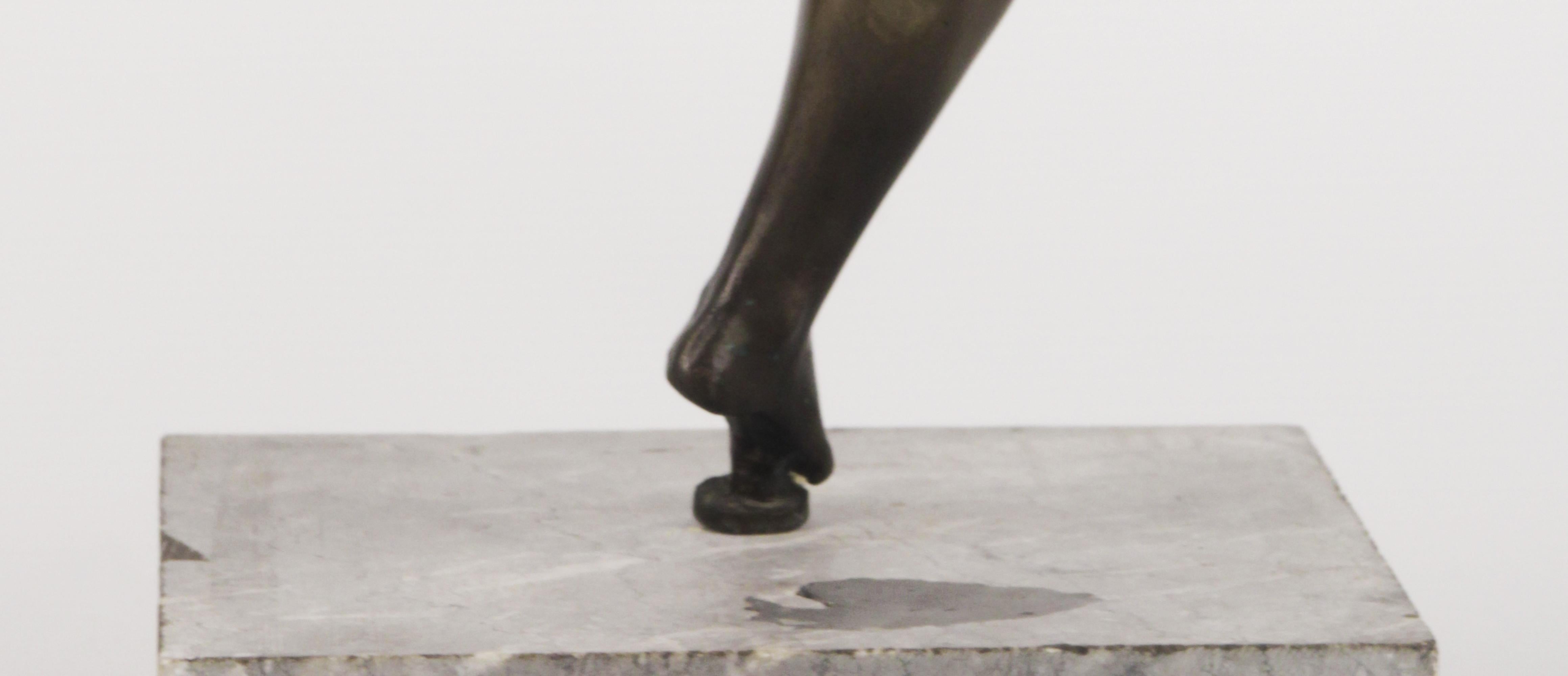 Scultura in bronzo del 20° secolo di una donna nuda dello scultore argentino J. Mariano Pagés in vendita 1