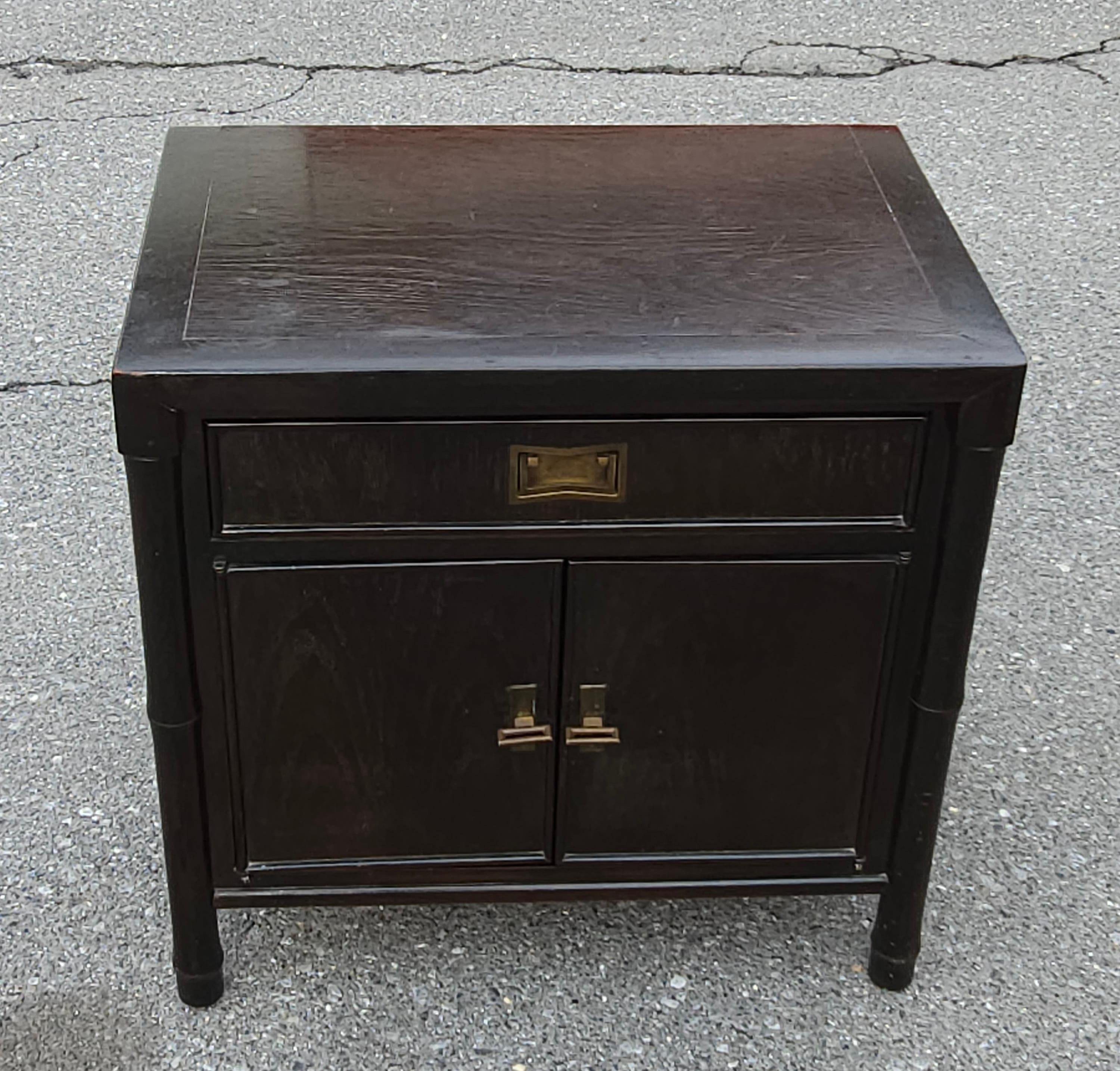 20th C. Century Furniture Chin Hua Collection Ebonized Mahogany Bedside Table  For Sale 2