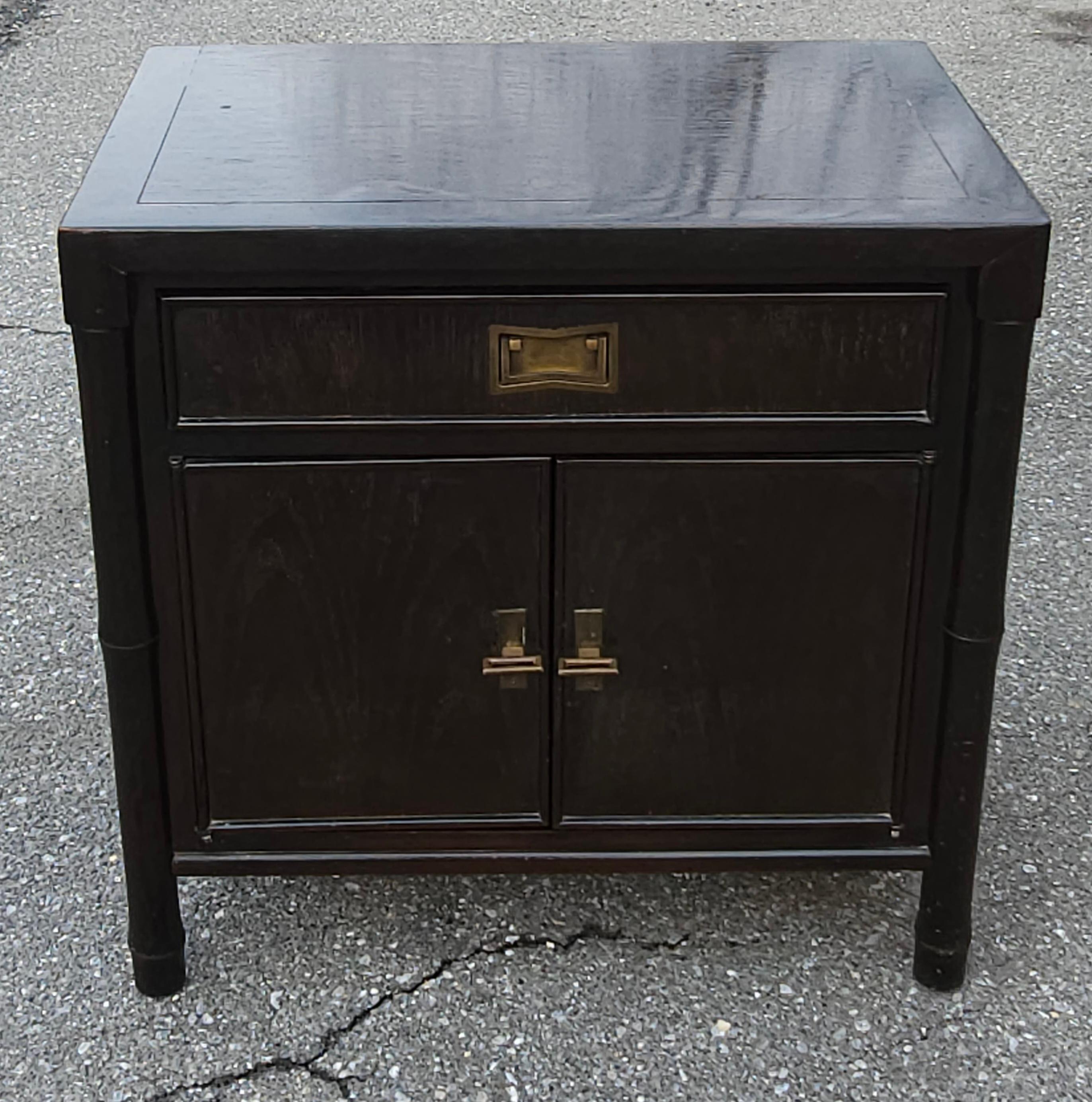 20th C. Century Furniture Chin Hua Collection Ebonized Mahogany Bedside Table  For Sale 4