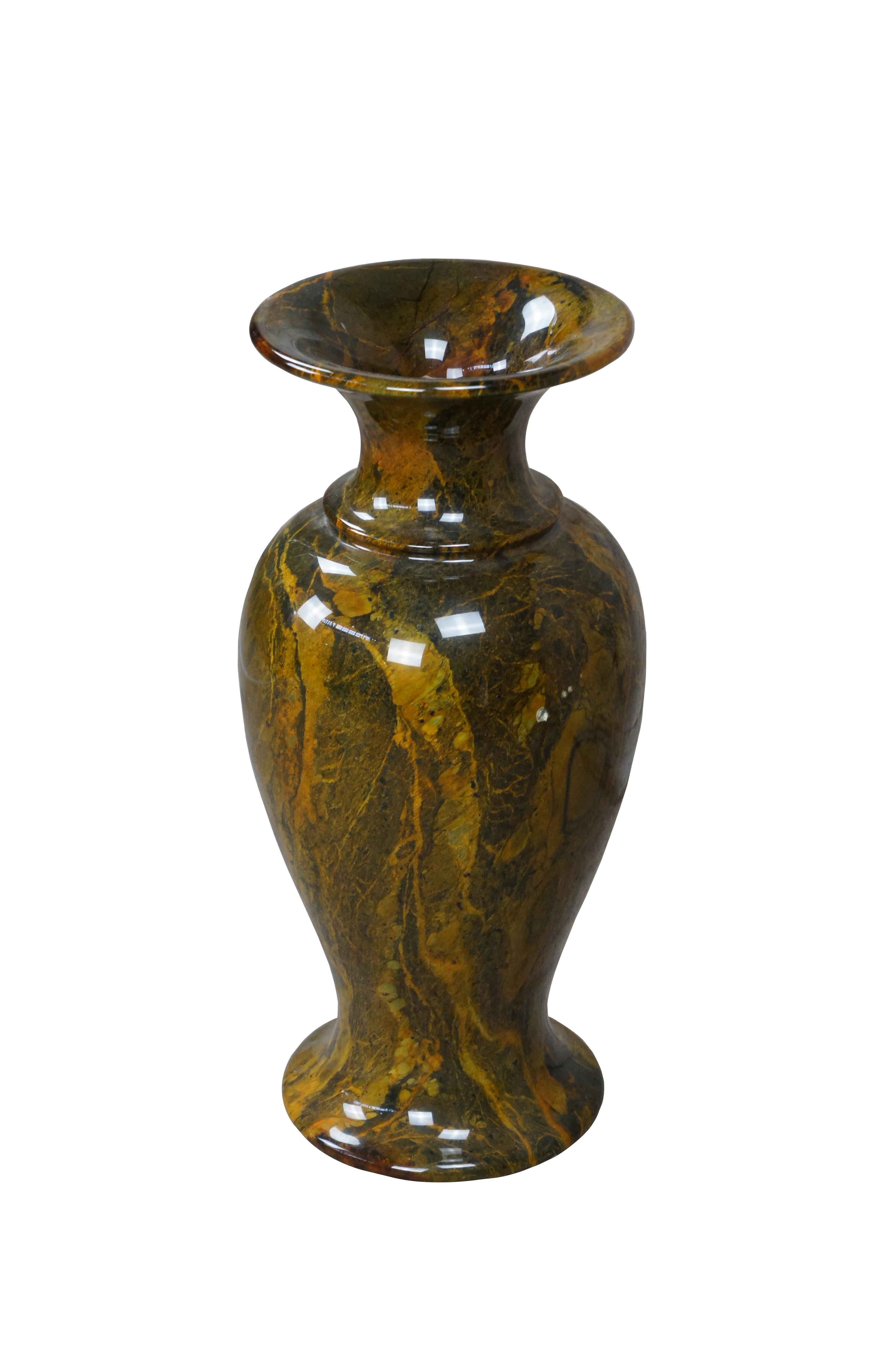 Large 20th century Neoclassical jade marble vase. Features a greenish yellow tone with beautiful color and patina.

Dimensions:
10.5