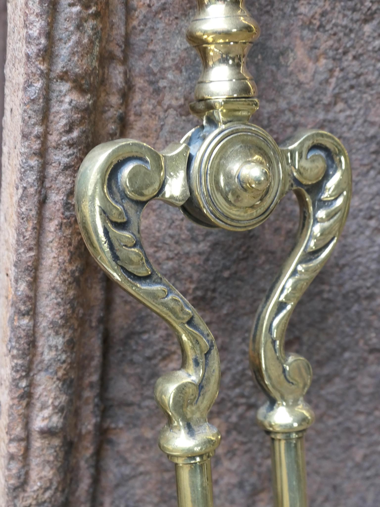 20th C. English Brass Art Nouveau/Arts & Crafts Companion Set For Sale 3