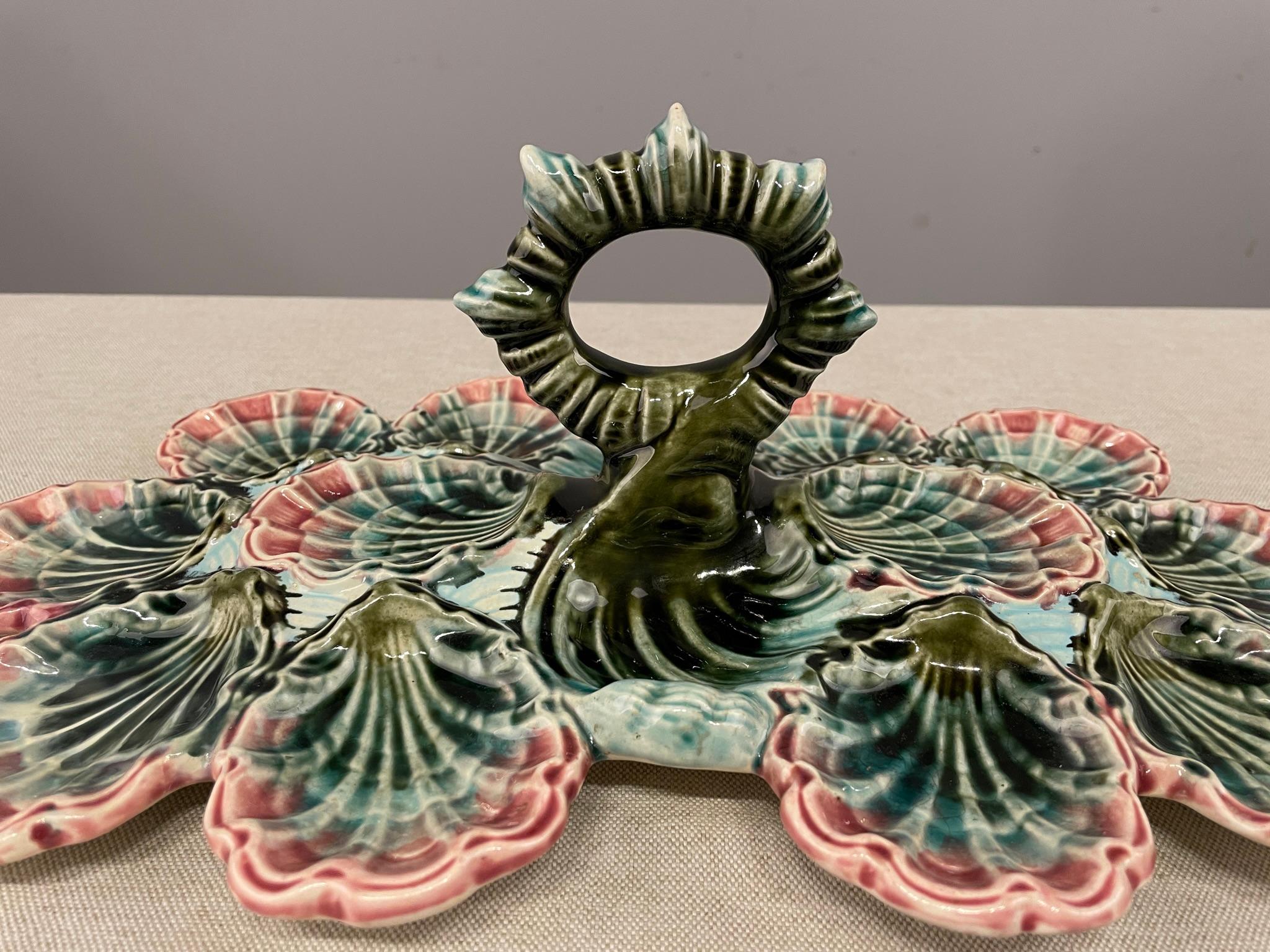 20th C. English Majolica Twelve Wells Oyster Platter In Good Condition For Sale In Winter Park, FL
