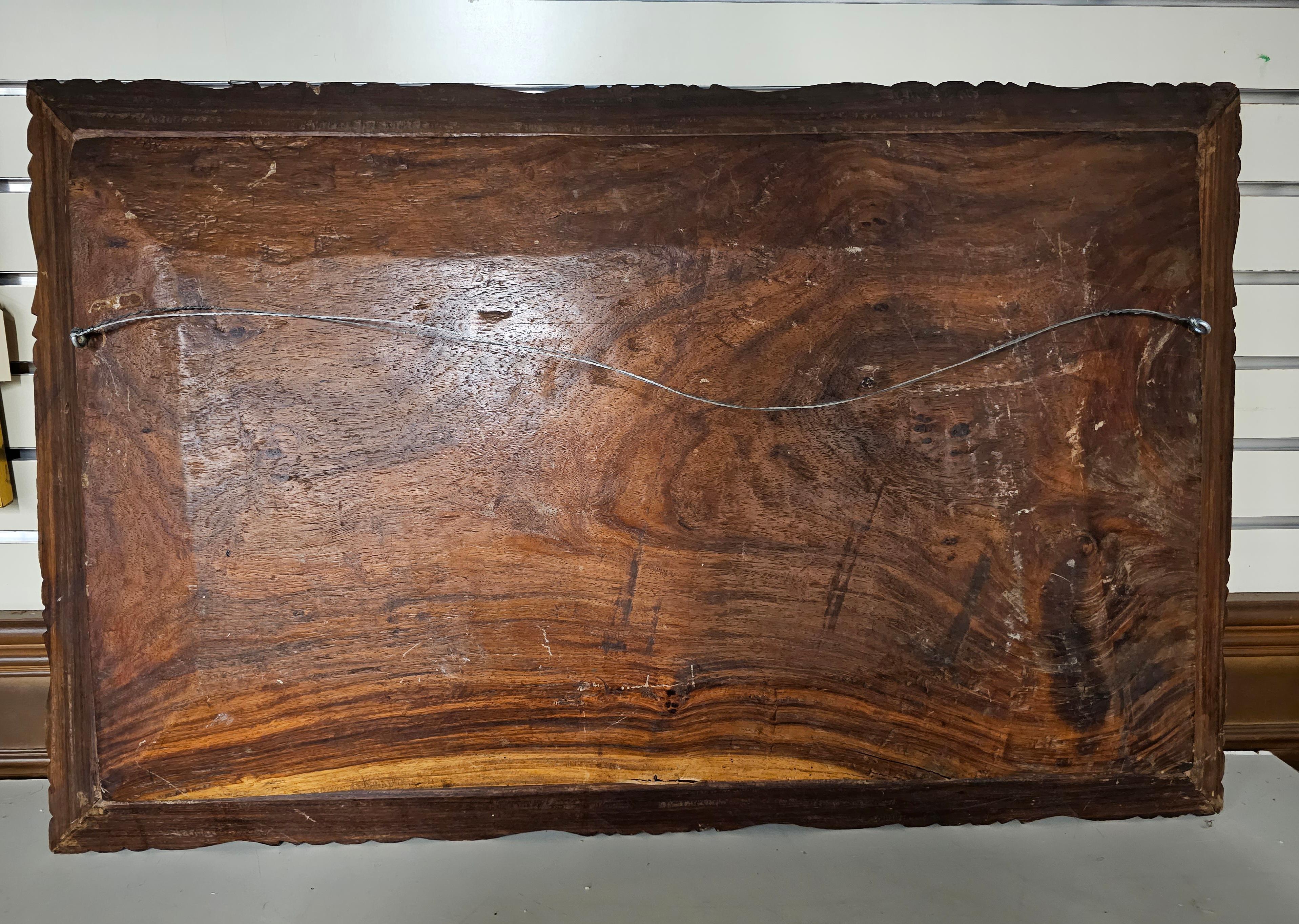 Inconnu Exceptionnel encadrement en bois sculpté à la main du 20ème siècle représentant le dernier fournisseur, rare en vente