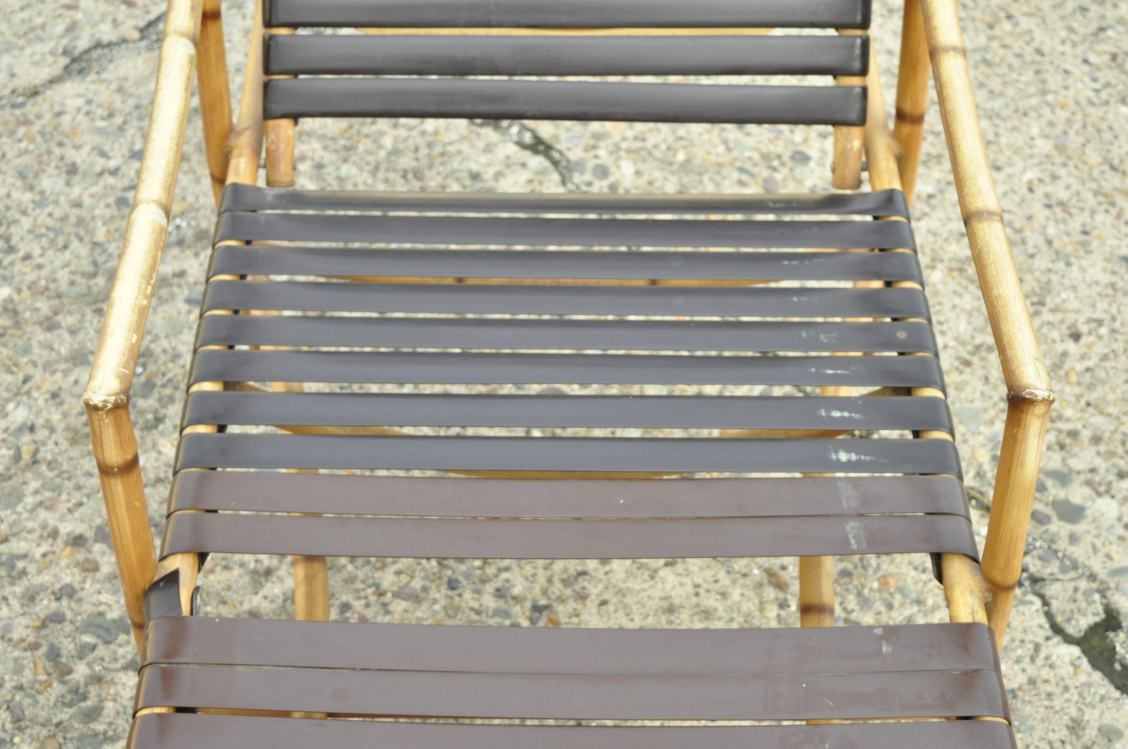 Faux Bamboo Chinese Chippendale Aluminum Vinyl Strap Patio Lounge Chairs In Good Condition In Philadelphia, PA