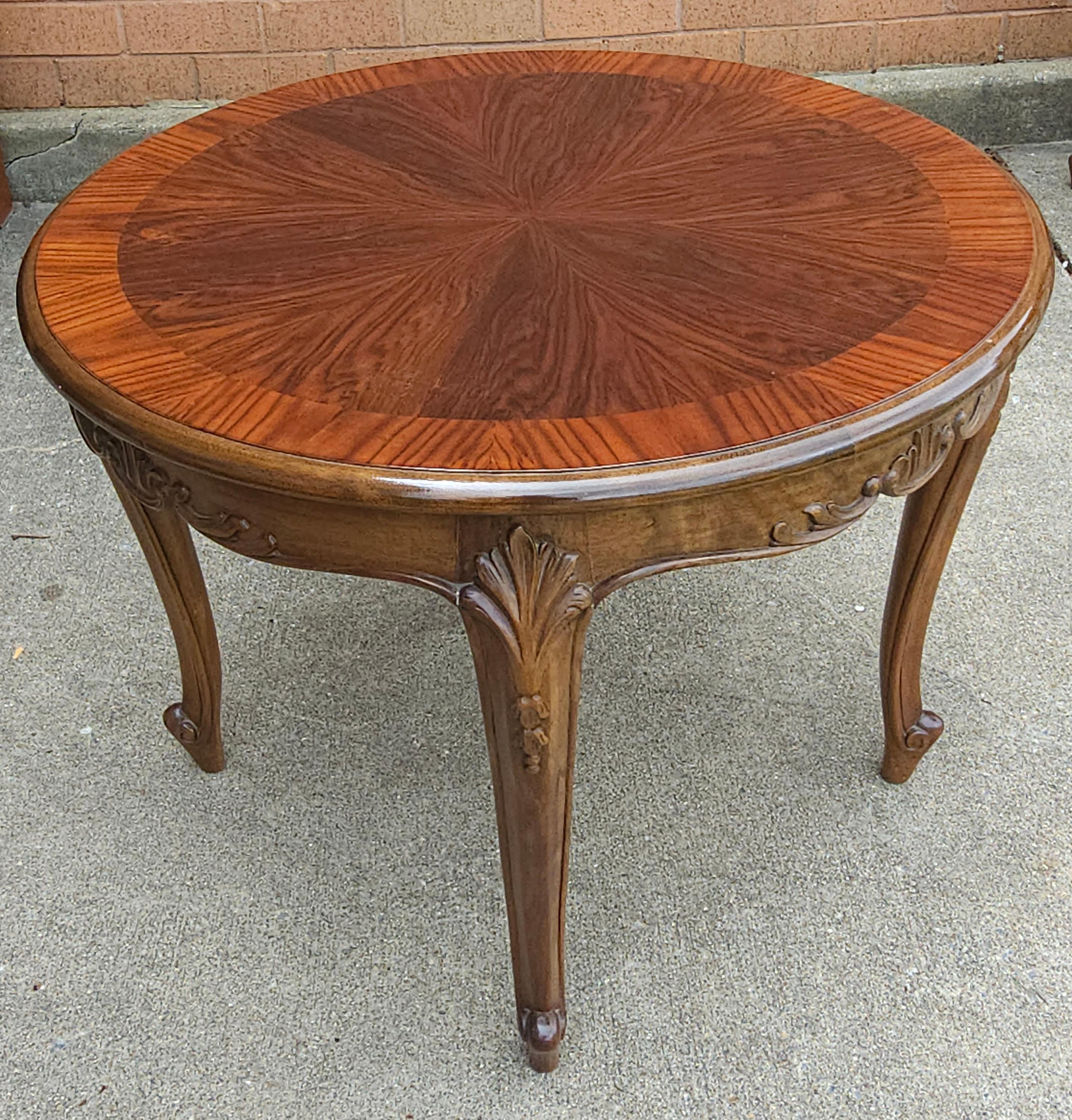 20th C. Handcrafted Bookmatched Brazilian Rosewood Provincial Gueridon For Sale 2