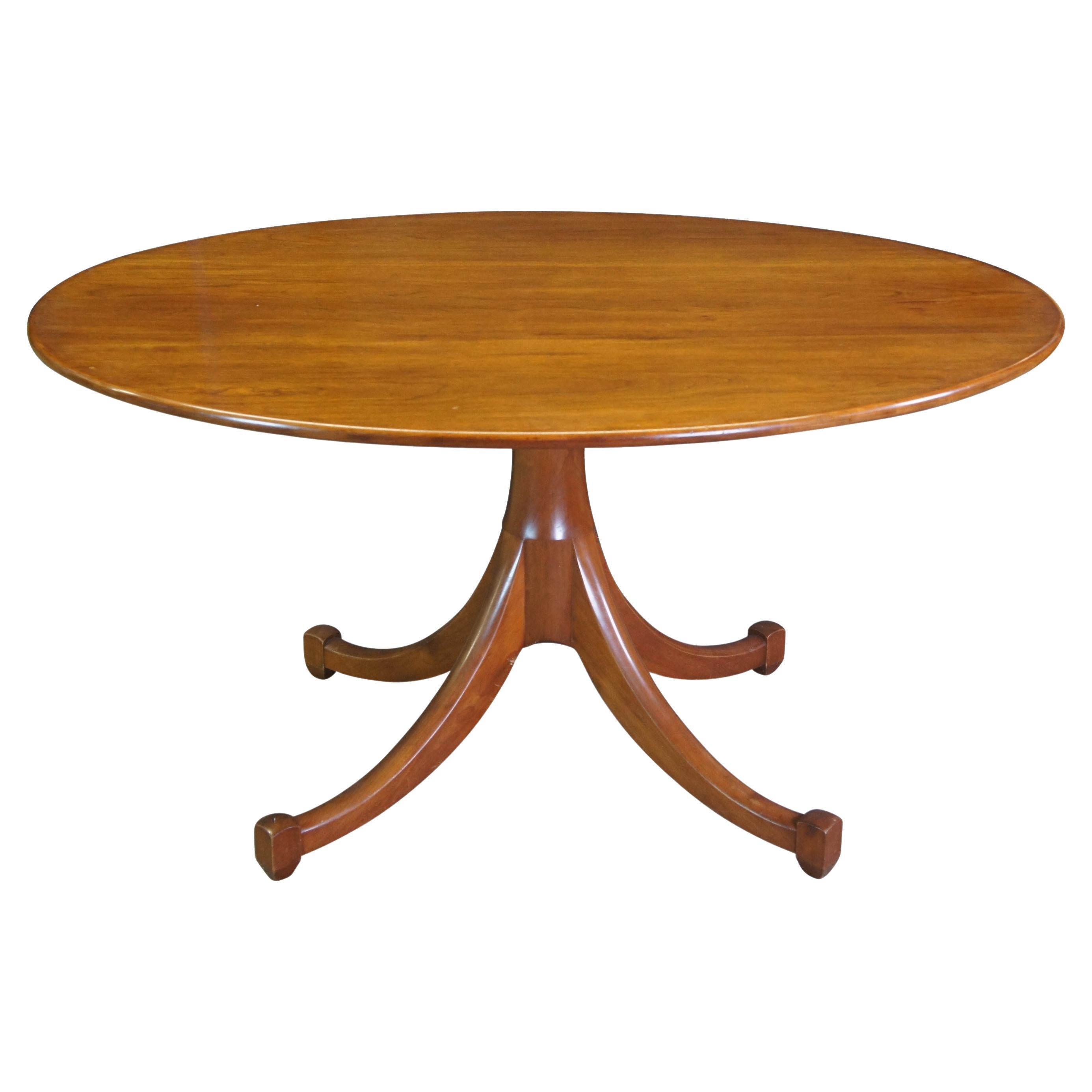 20th C. Handmade Colonial Williamsburg Oval Cherry Pedestal Dining Center Table