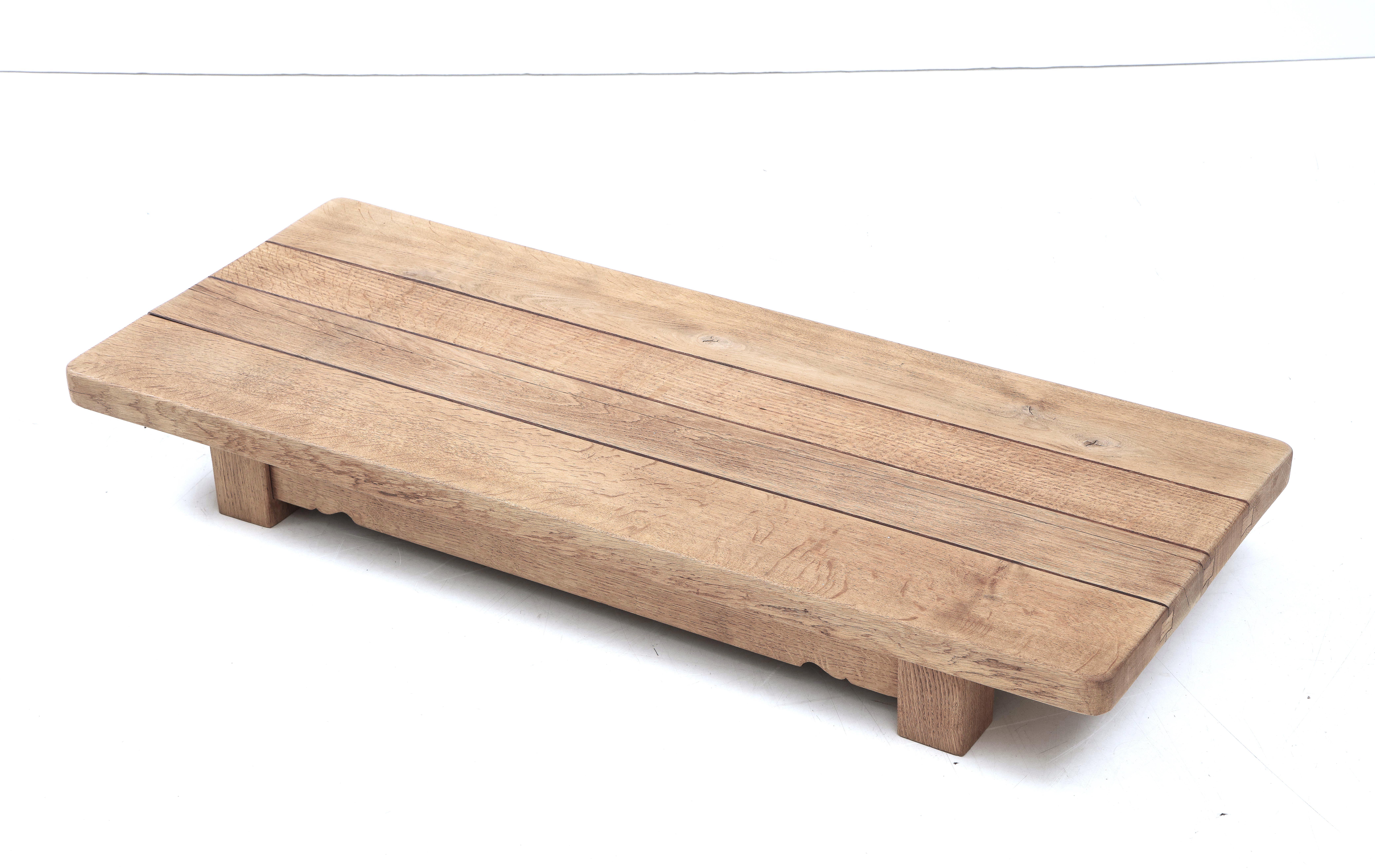 20th C. Japanese Low Coffee Oak Table with Butterfly Joints In Good Condition In Brooklyn, NY