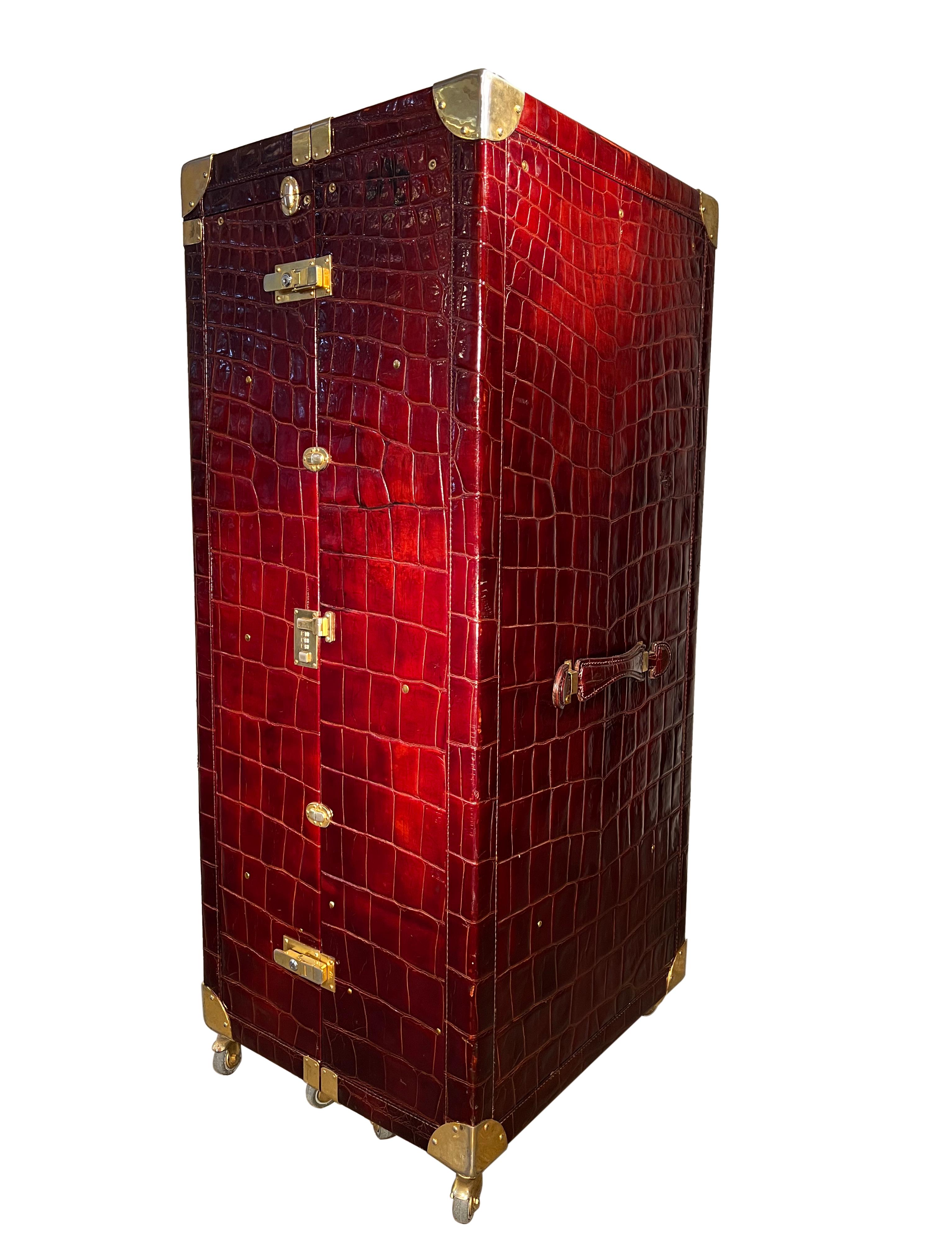 20th Century Large Exotic Embossed Leather Vertical Valet Wardrobe Trunk For Sale 1