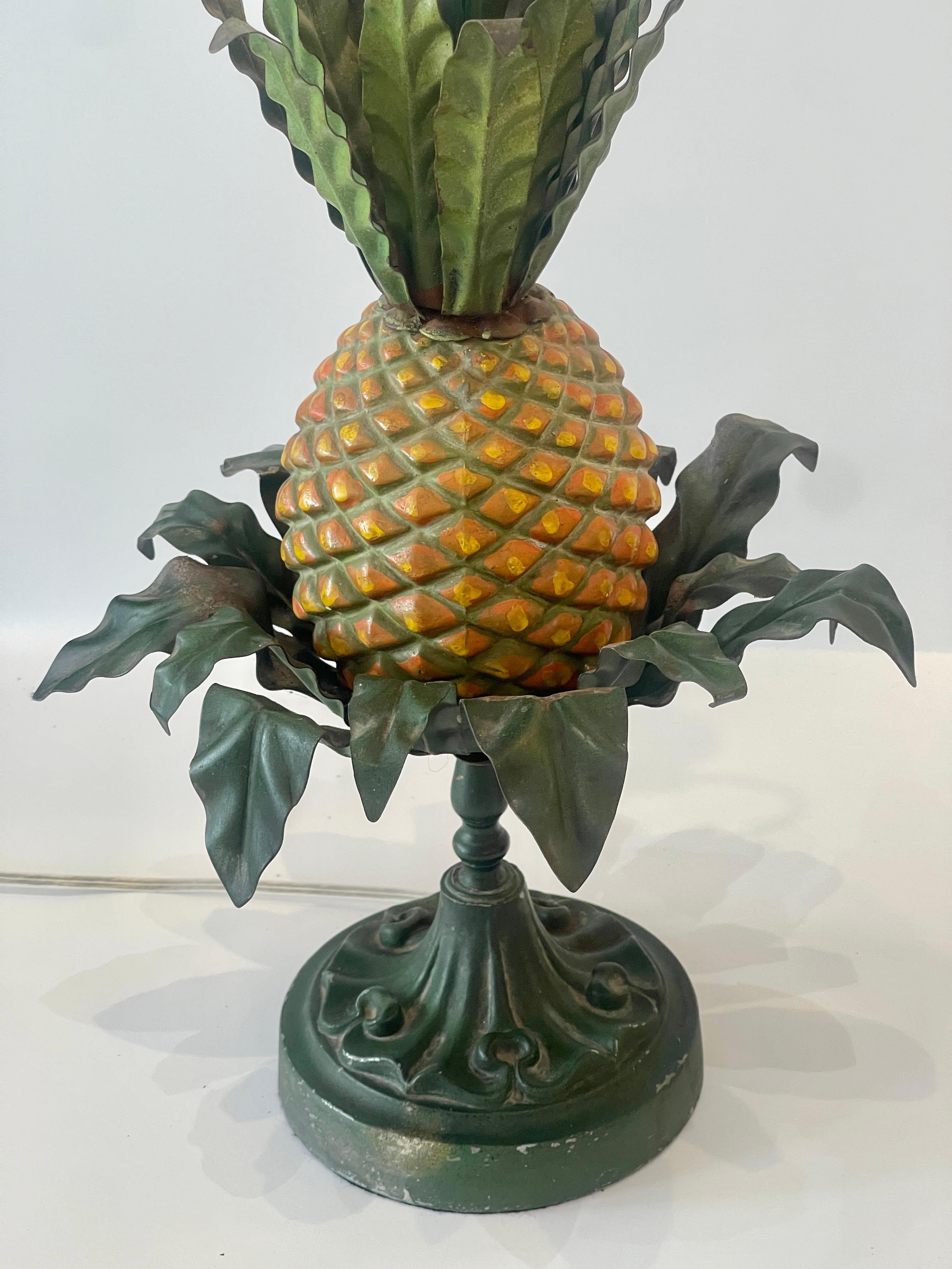 Fait main A.I.C. Pair  Lampes de table ananas Greene & Greene en vente
