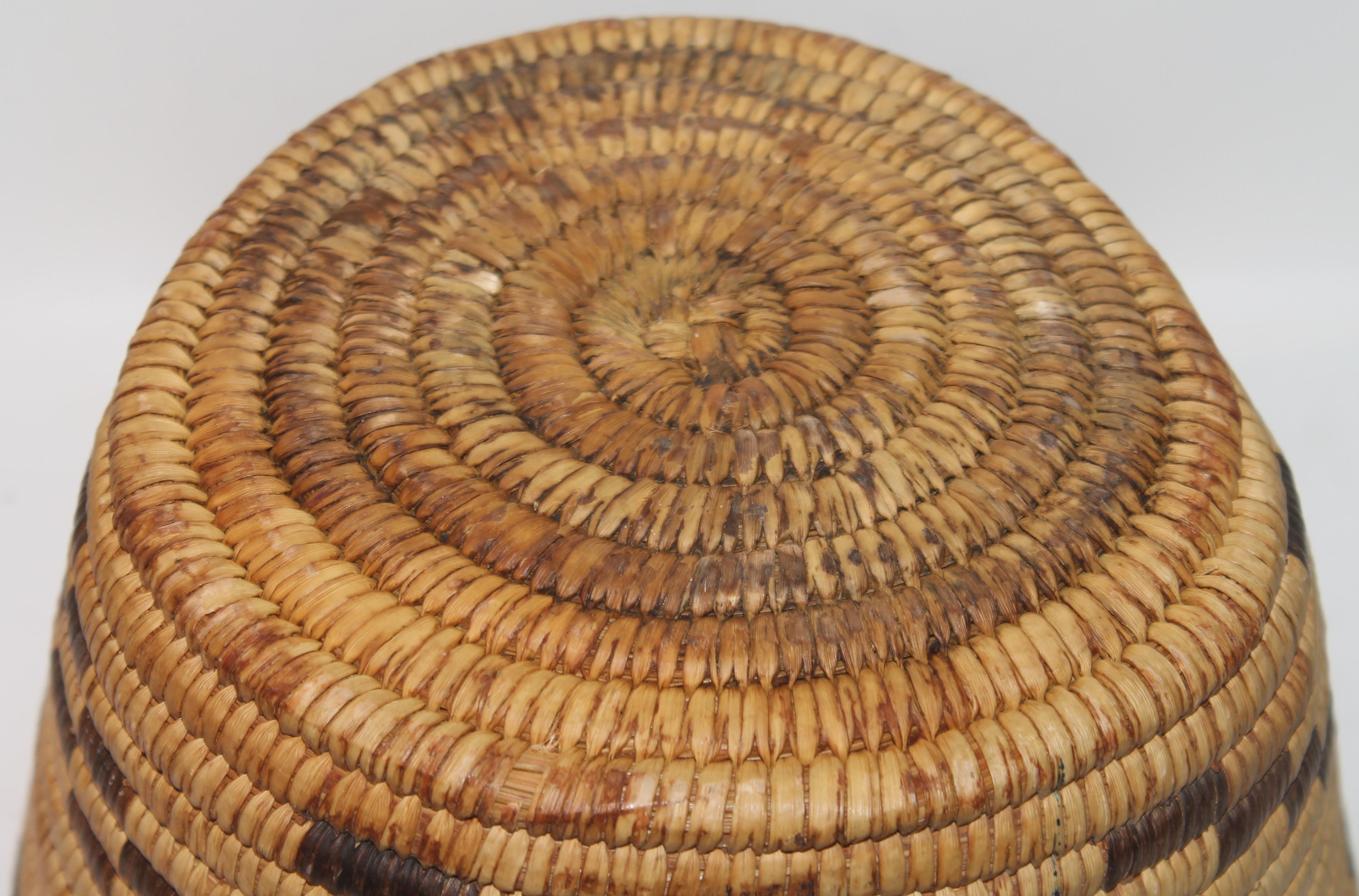 20th C Papago Indian Baskets Set of 3 For Sale 6