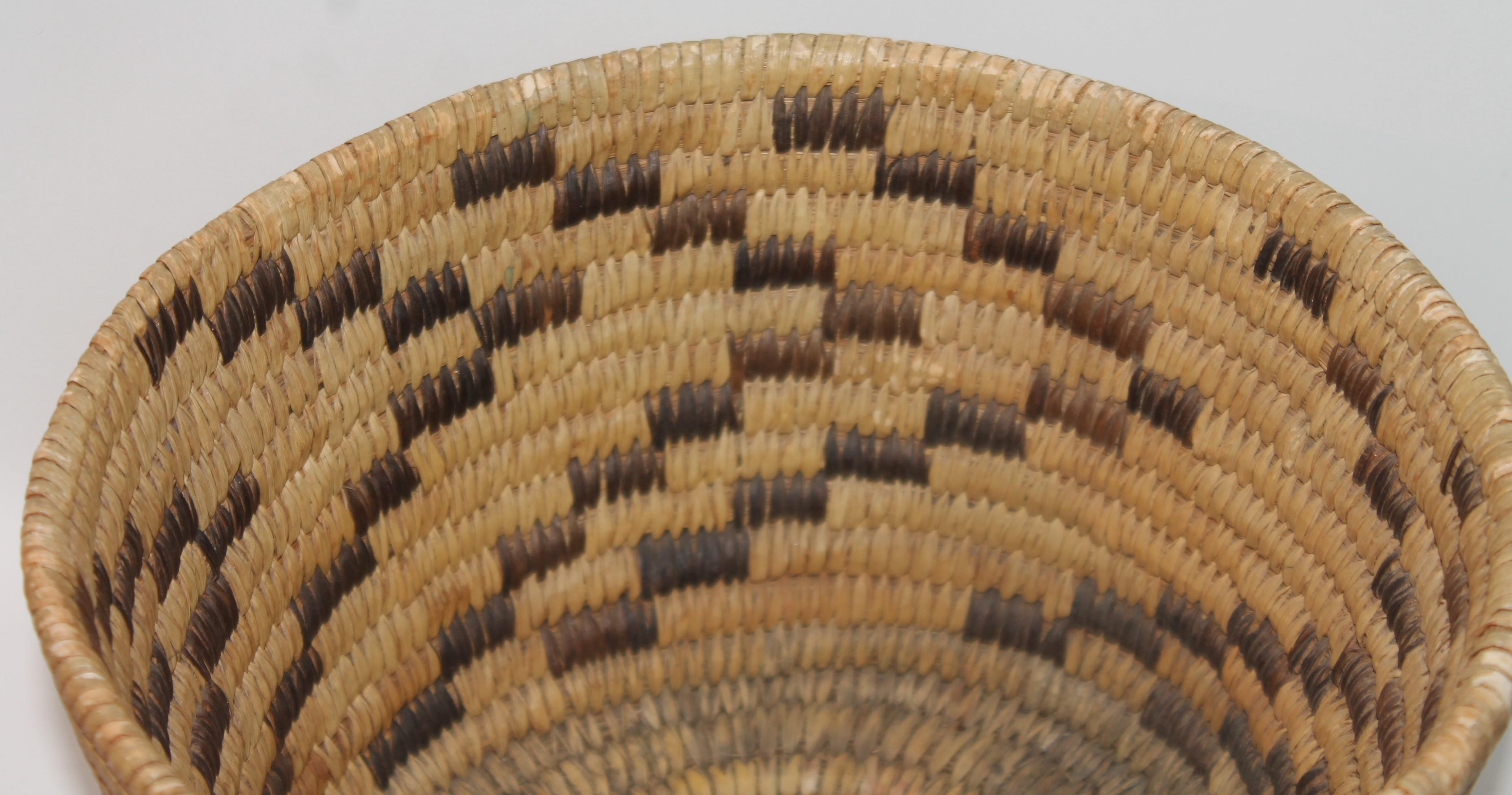 20th C Papago Indian Baskets Set of 3 For Sale 8
