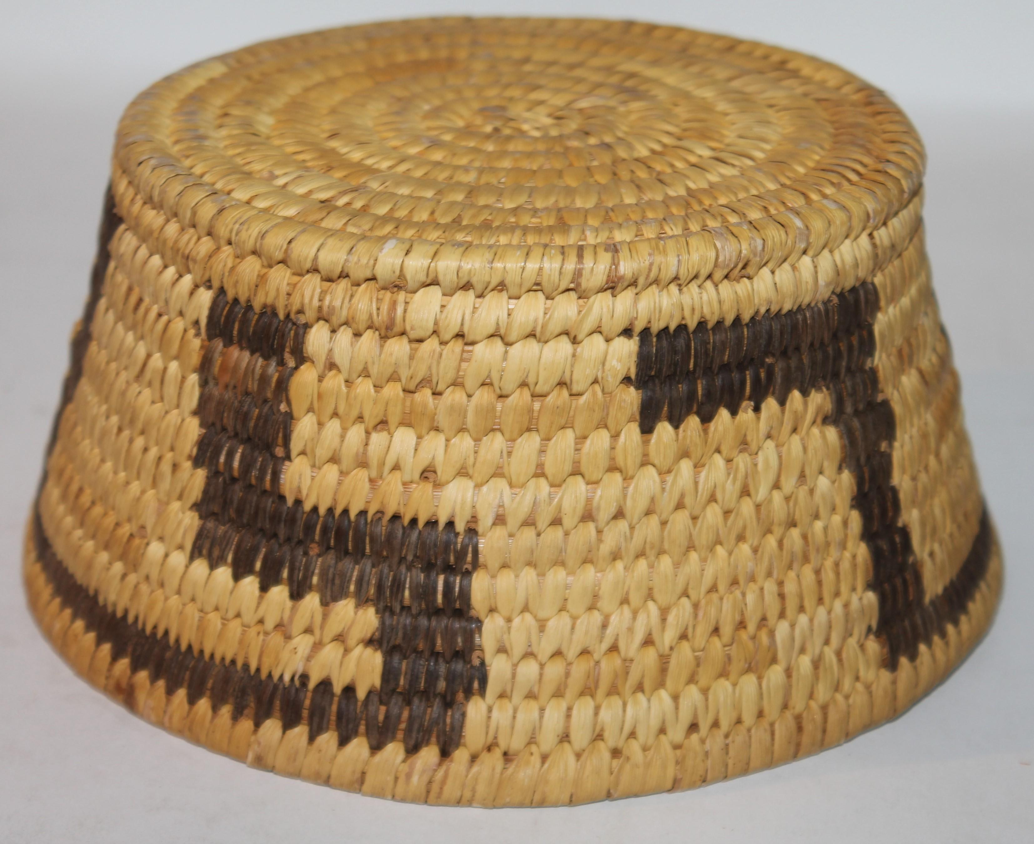 Hand-Woven 20th C Papago Indian Baskets Set of 3 For Sale