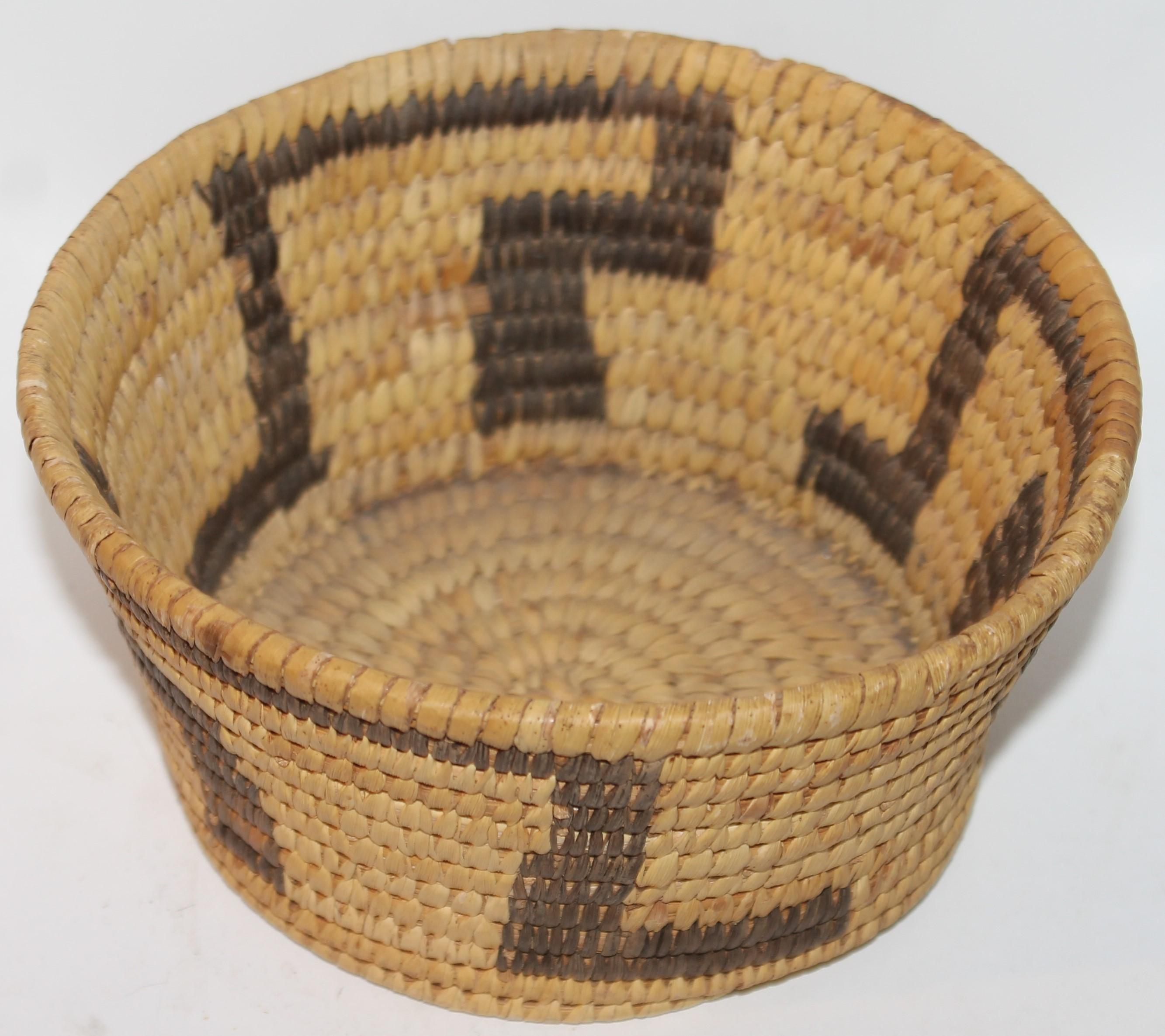 20th Century 20th C Papago Indian Baskets Set of 3 For Sale