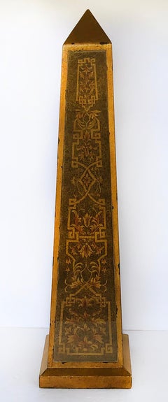 Obelischi in vetro/legno dorato dipinti a rovescio della Reggenza del XX secolo