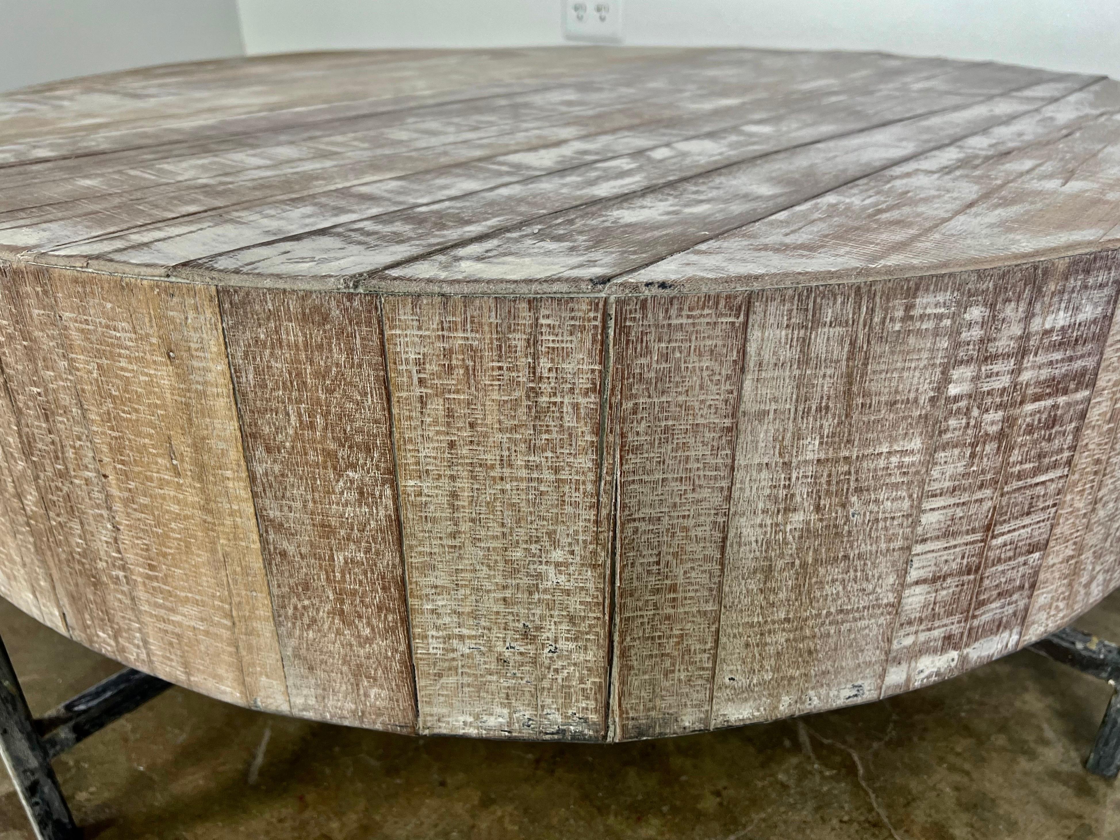 20th C. Round Coffee Table w/ Metal Legs In Distressed Condition For Sale In Los Angeles, CA