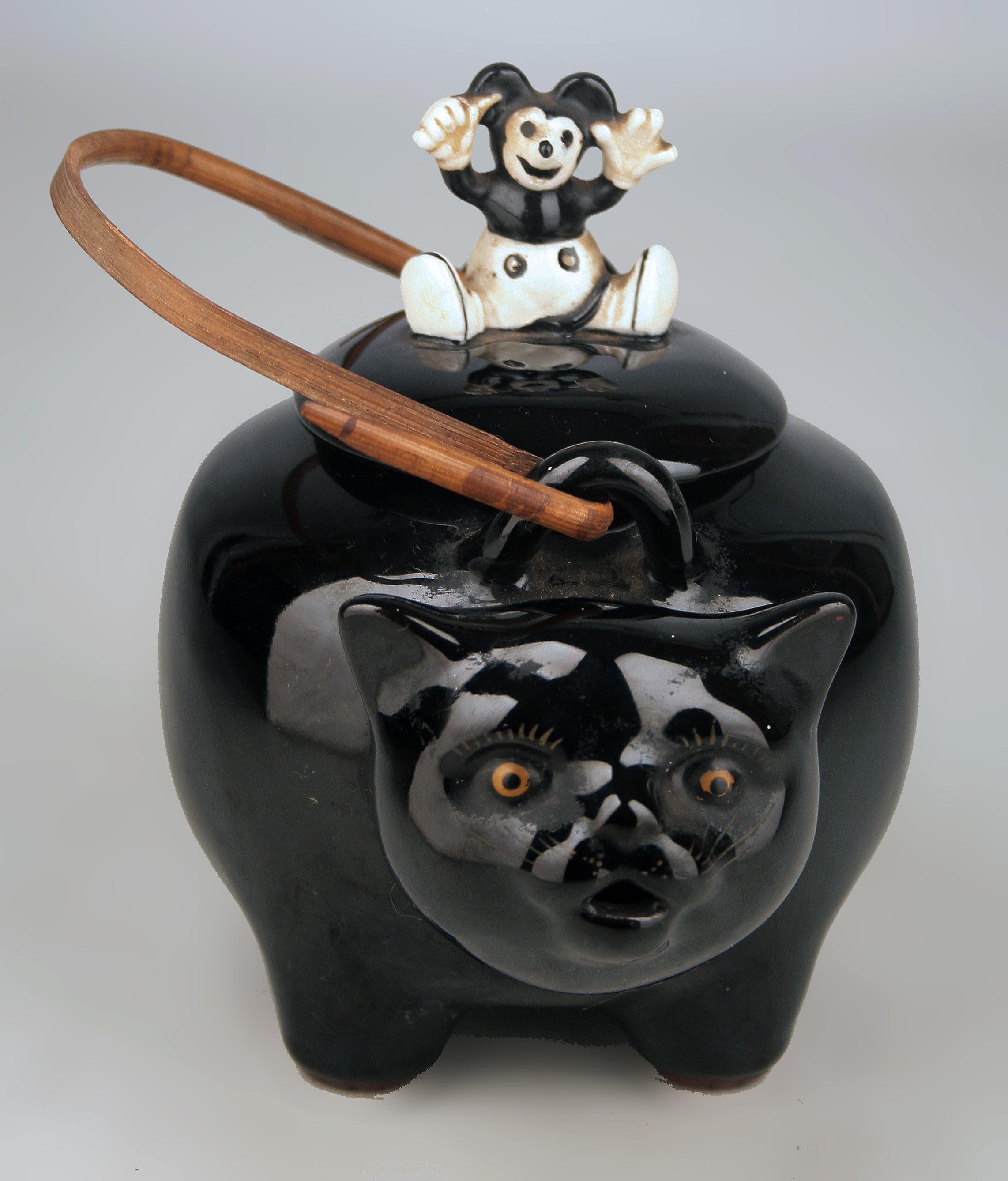 vintage black cat teapot