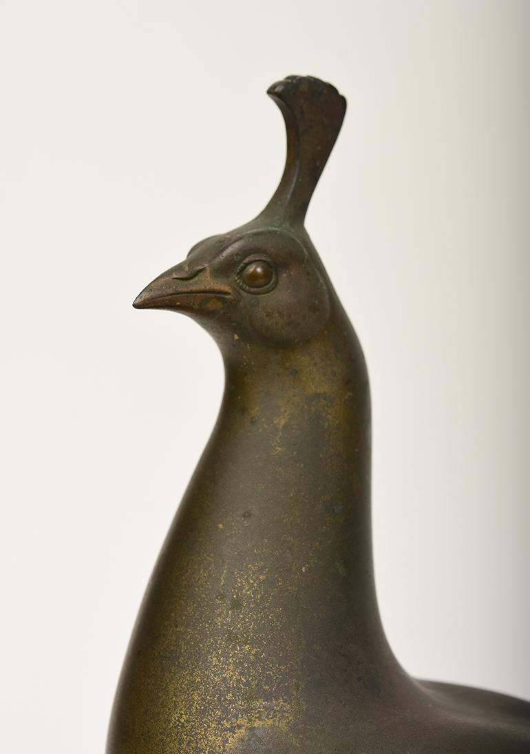 20. Jahrhundert, Showa, Japanischer Bronze-Tierpfau mit Künstlerschild im Zustand „Gut“ im Angebot in Sampantawong, TH