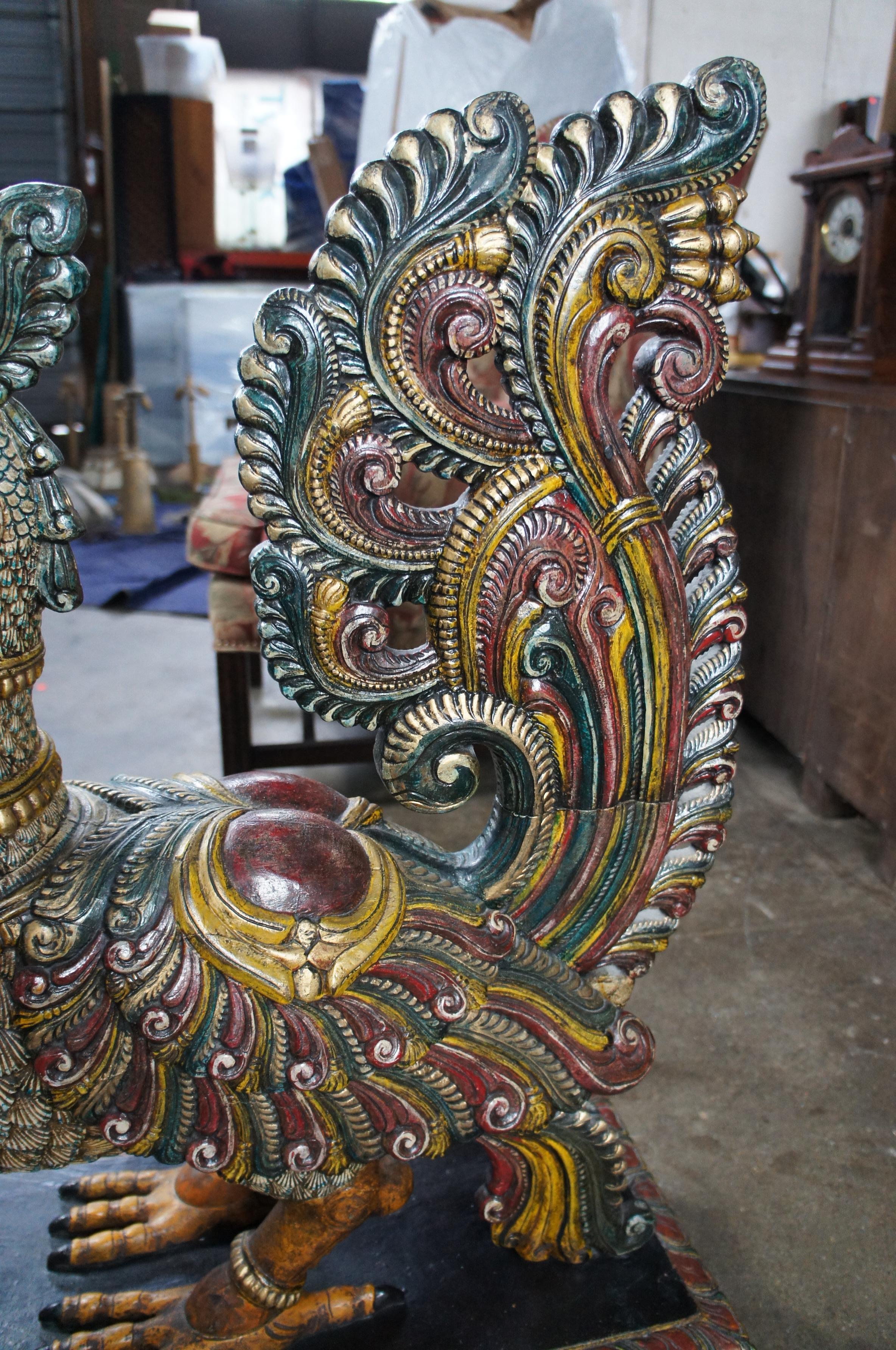 Sculpture de paon sculptée grandeur nature d'Inde du 20e siècle Sculpture de paon, Art populaire en vente 1