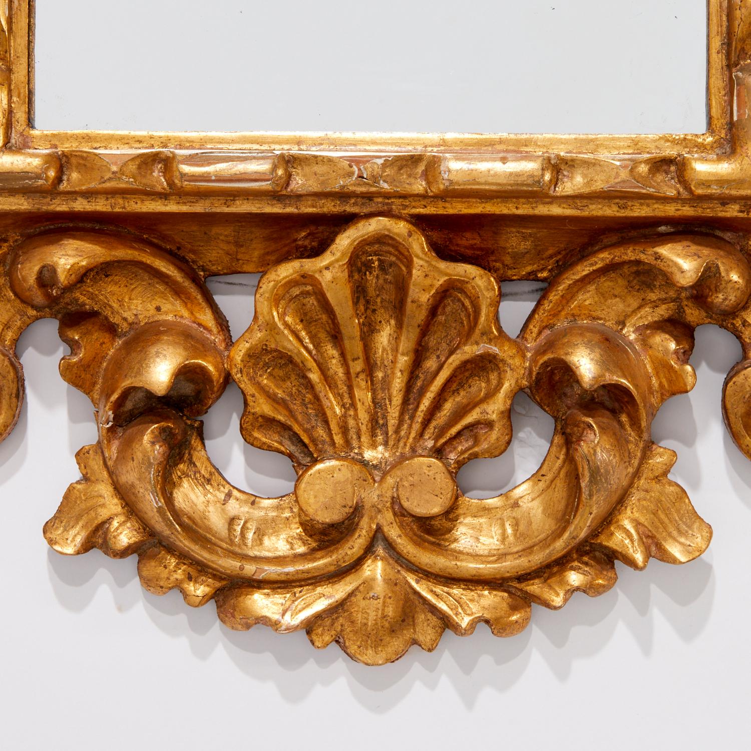 20th c. Spanish Baroque Style Giltwood Mirror With Scrollwork Frame  For Sale 1