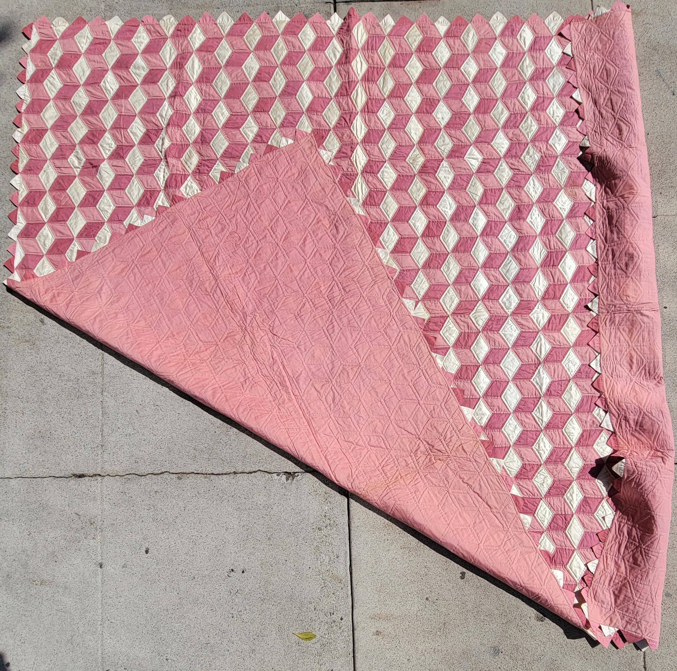 20th C Tumbling Blocks Quilt In Good Condition For Sale In Los Angeles, CA