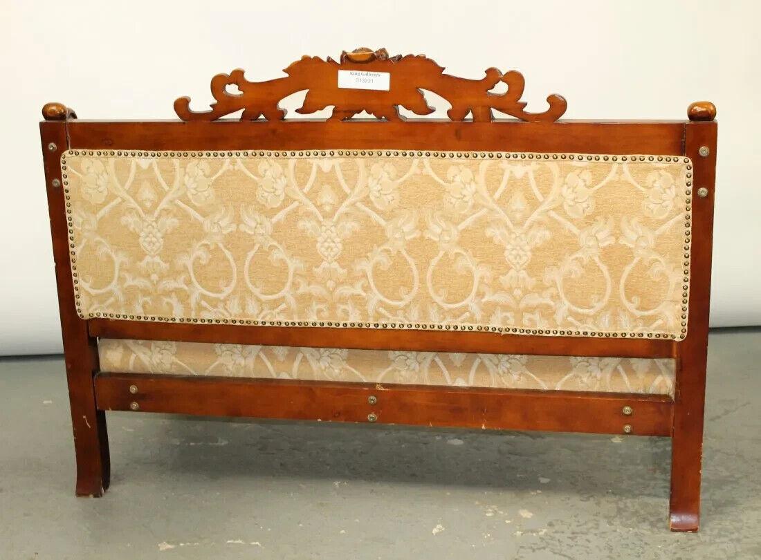 20th C. Vintage Floral, Carved, Mahogany, Neutral,  Relief Bench In Good Condition For Sale In Austin, TX