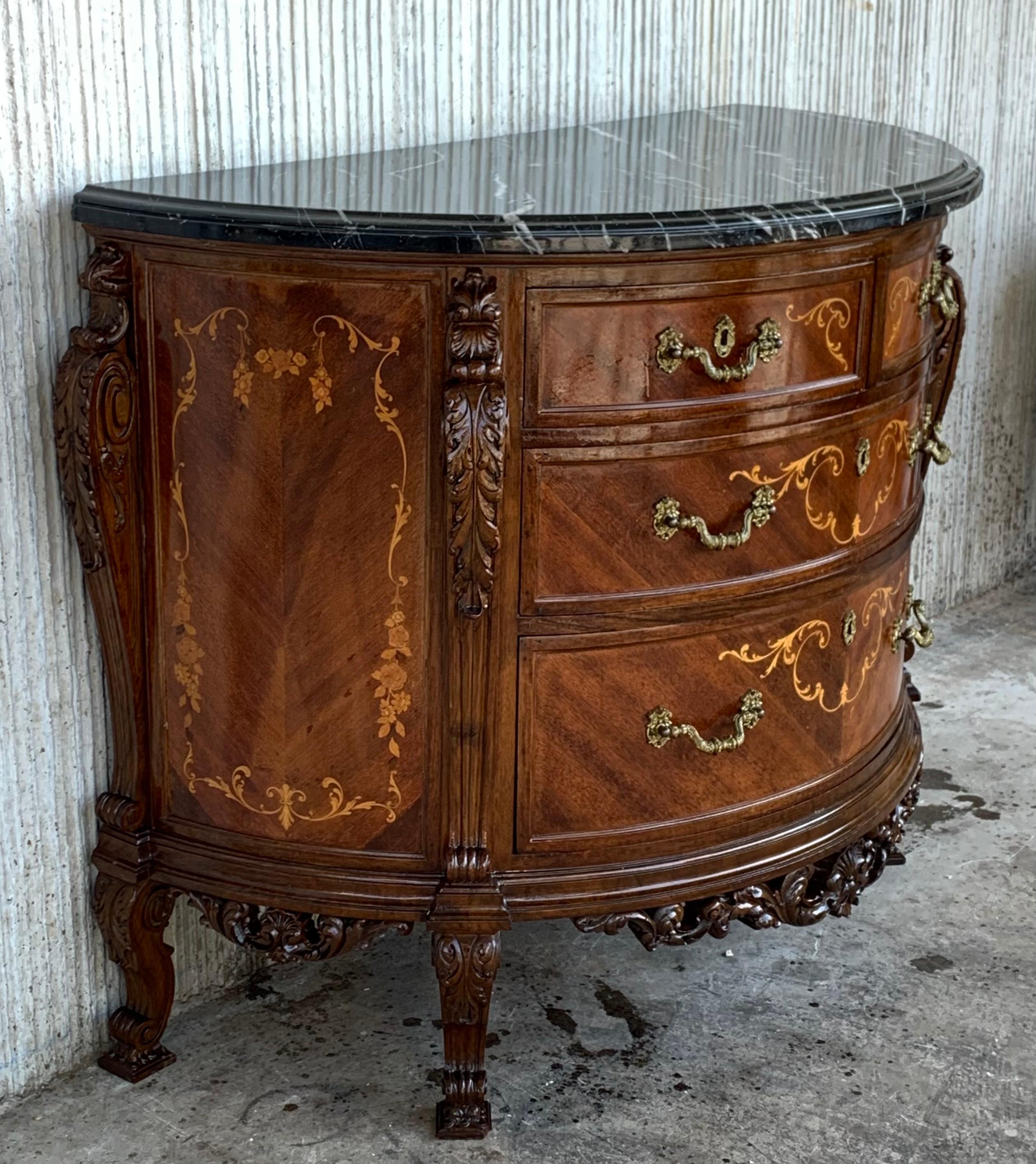 20th Carved and Marquetry Chest of Drawers with Four Drawers In Good Condition In Miami, FL