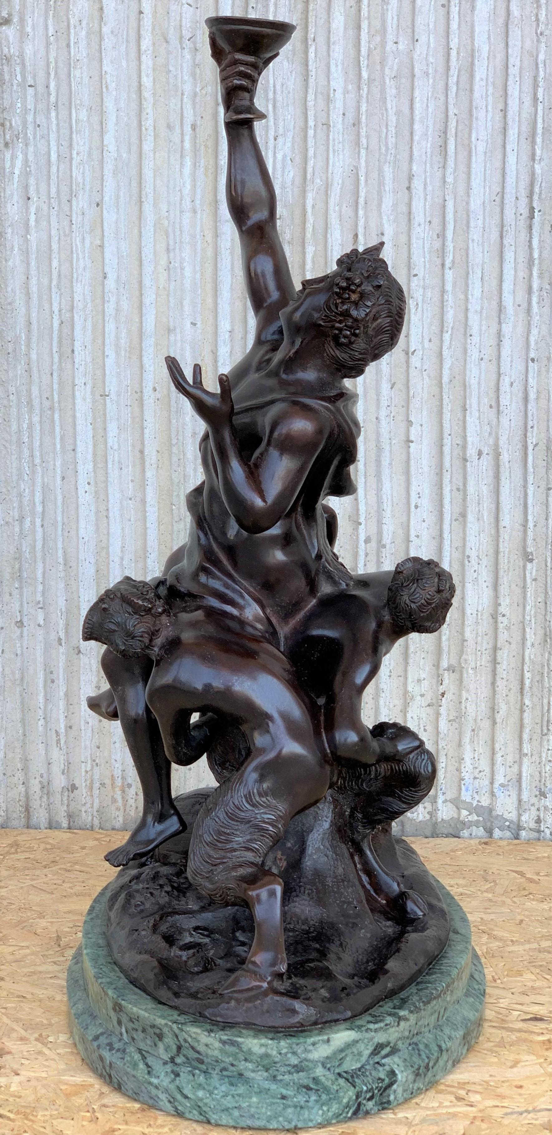 Art nouveau Statue d'un chérubin en bronze coulé du 19e siècle signée par Ferdinando de Luca, Italie en vente