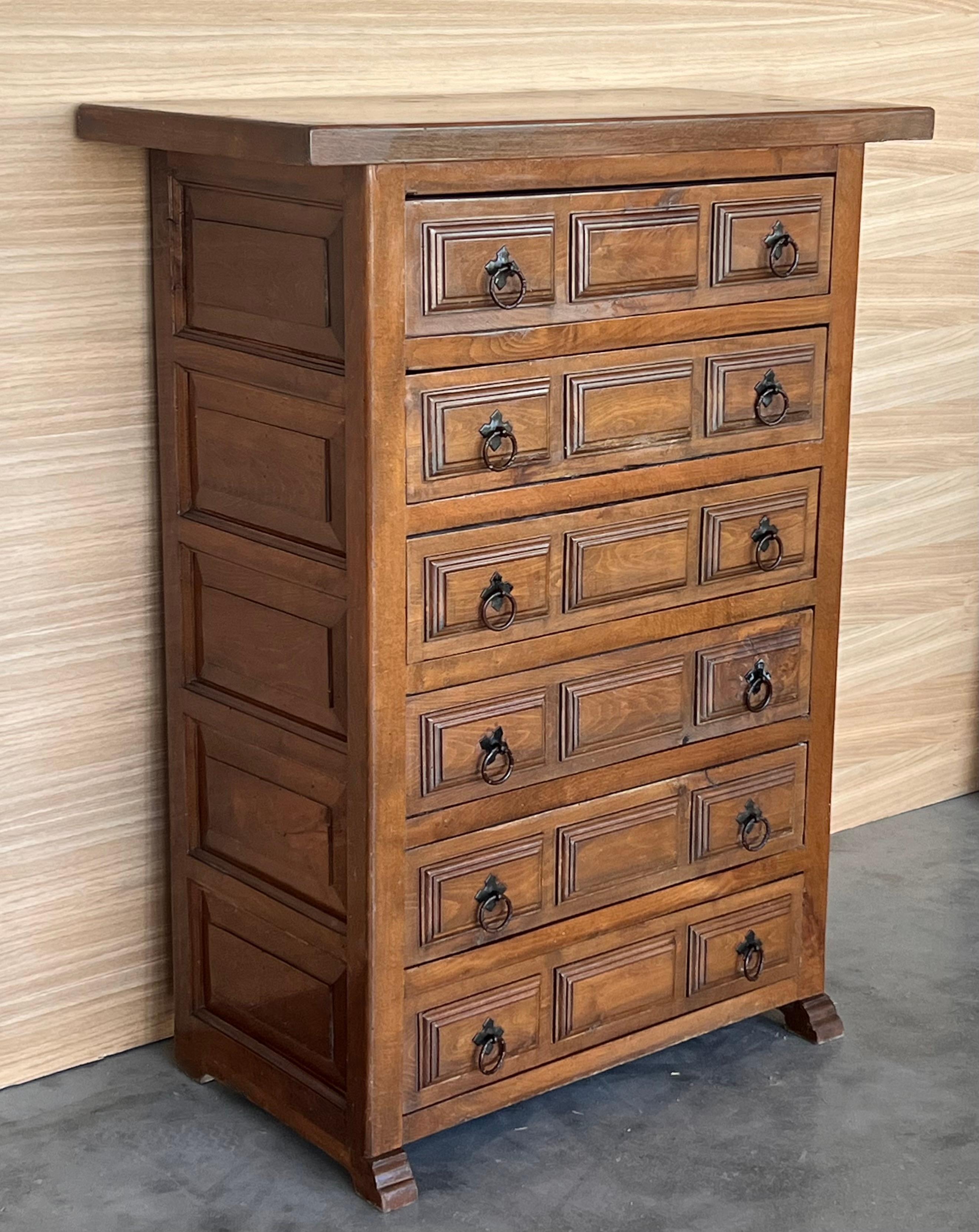 20th Century 20th Catalan Spanish Baroque Carved Walnut Tuscan Chest of Drawers or Nightstand For Sale