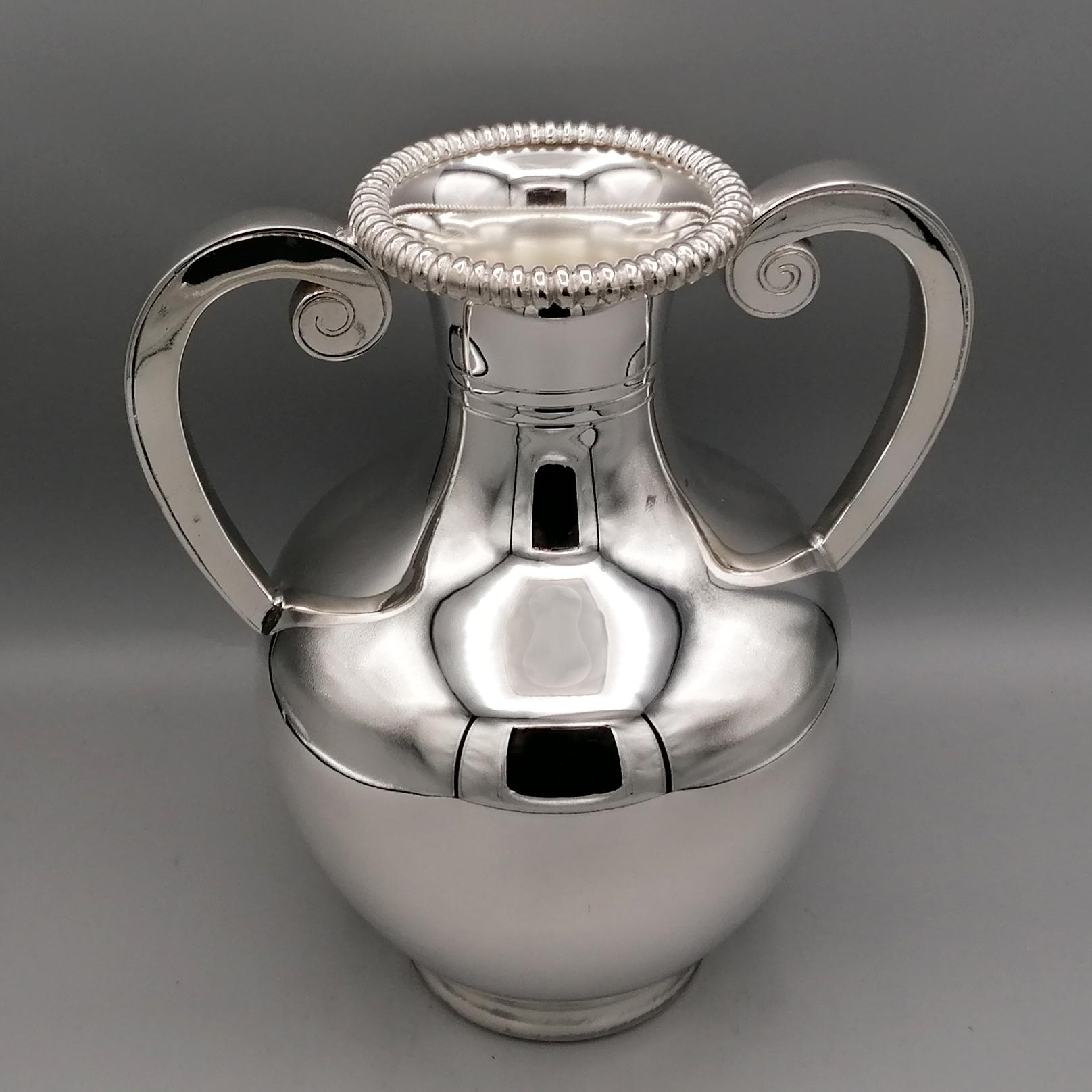 20th century Italian Solid Silver amphora vase with handles In Excellent Condition For Sale In VALENZA, IT