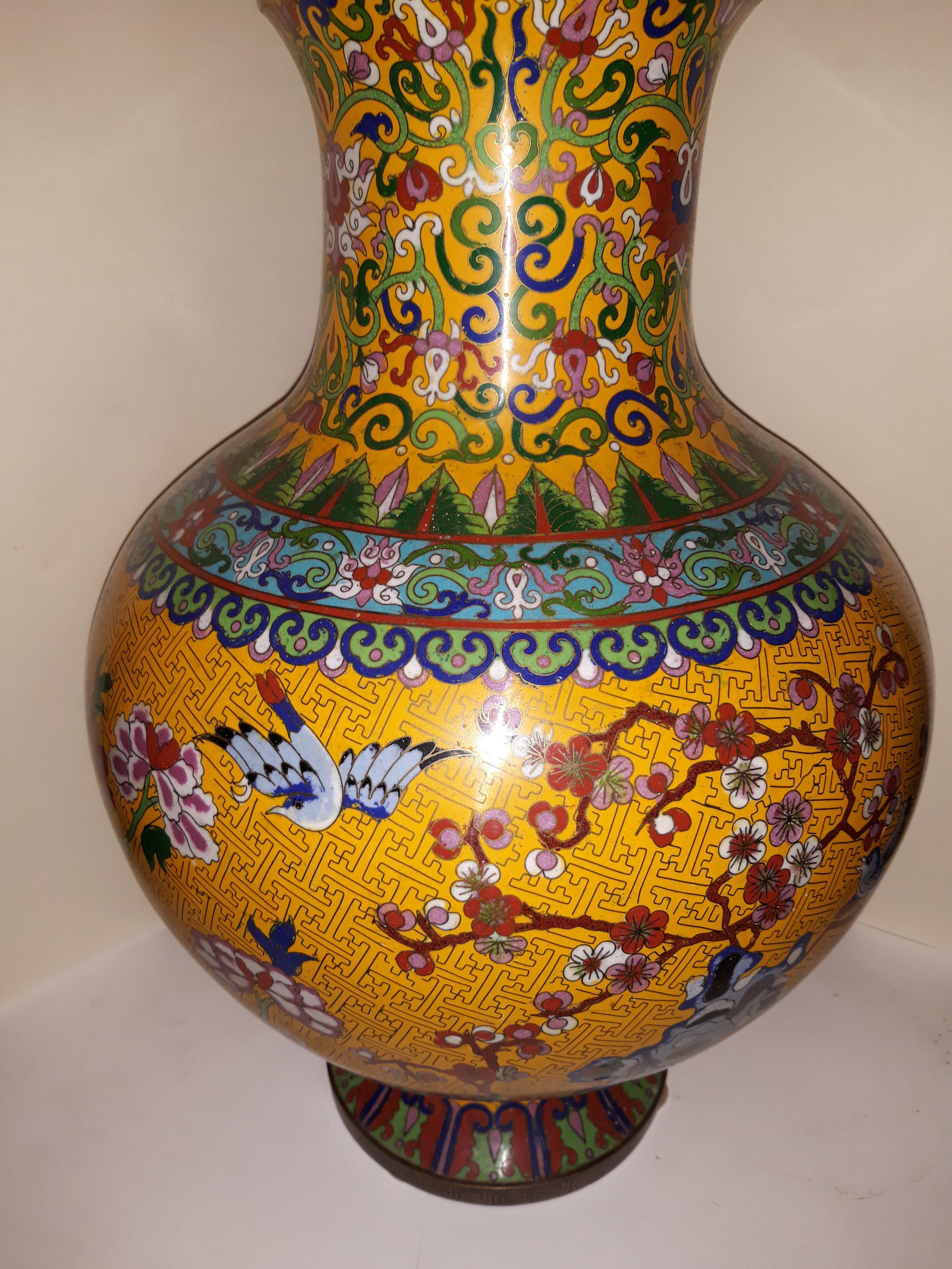 Chinoiserie 20th cent Cloisonne Impressive Copper Wire Vase and Hard Stones For Sale