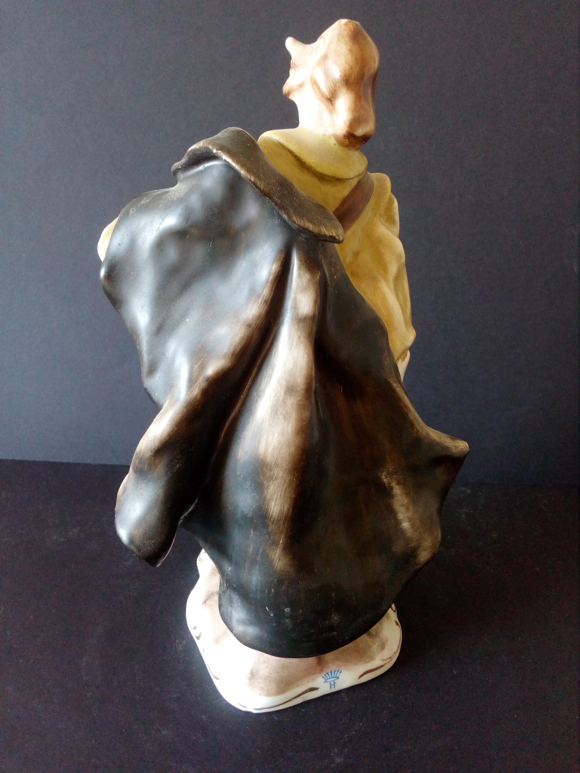 20th Century Hannover Porcelain Representing Figure of Cyrano de Bergerac For Sale 3