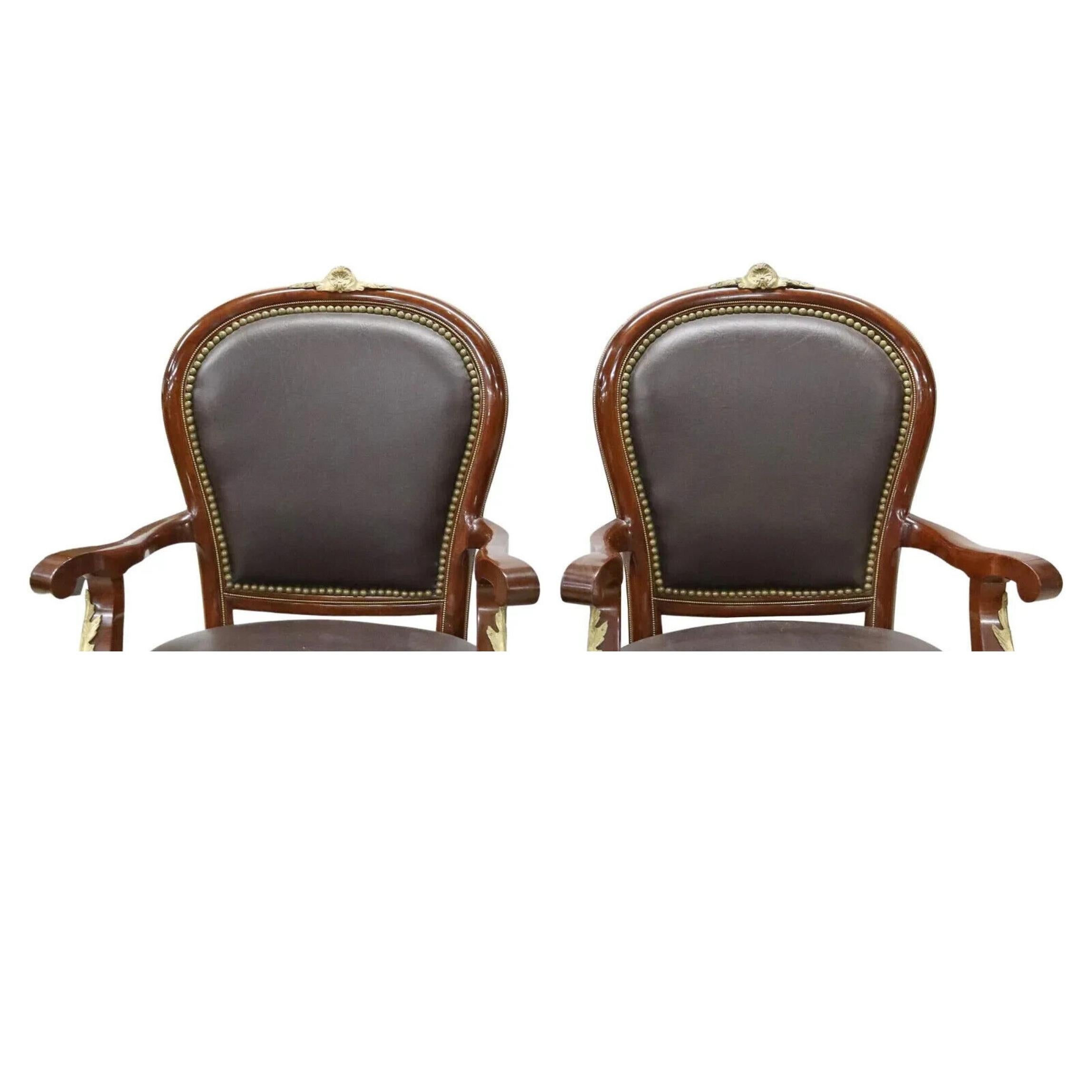 Français 20ème siècle, Vintage, (2) Fauteuils de style Louis XV noirs, tapissés, têtes de clous,