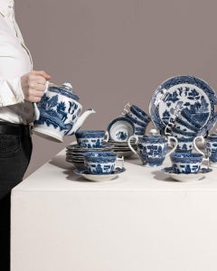 20th Centrury Porcelain Blue Willow Porcelain Coffee Set