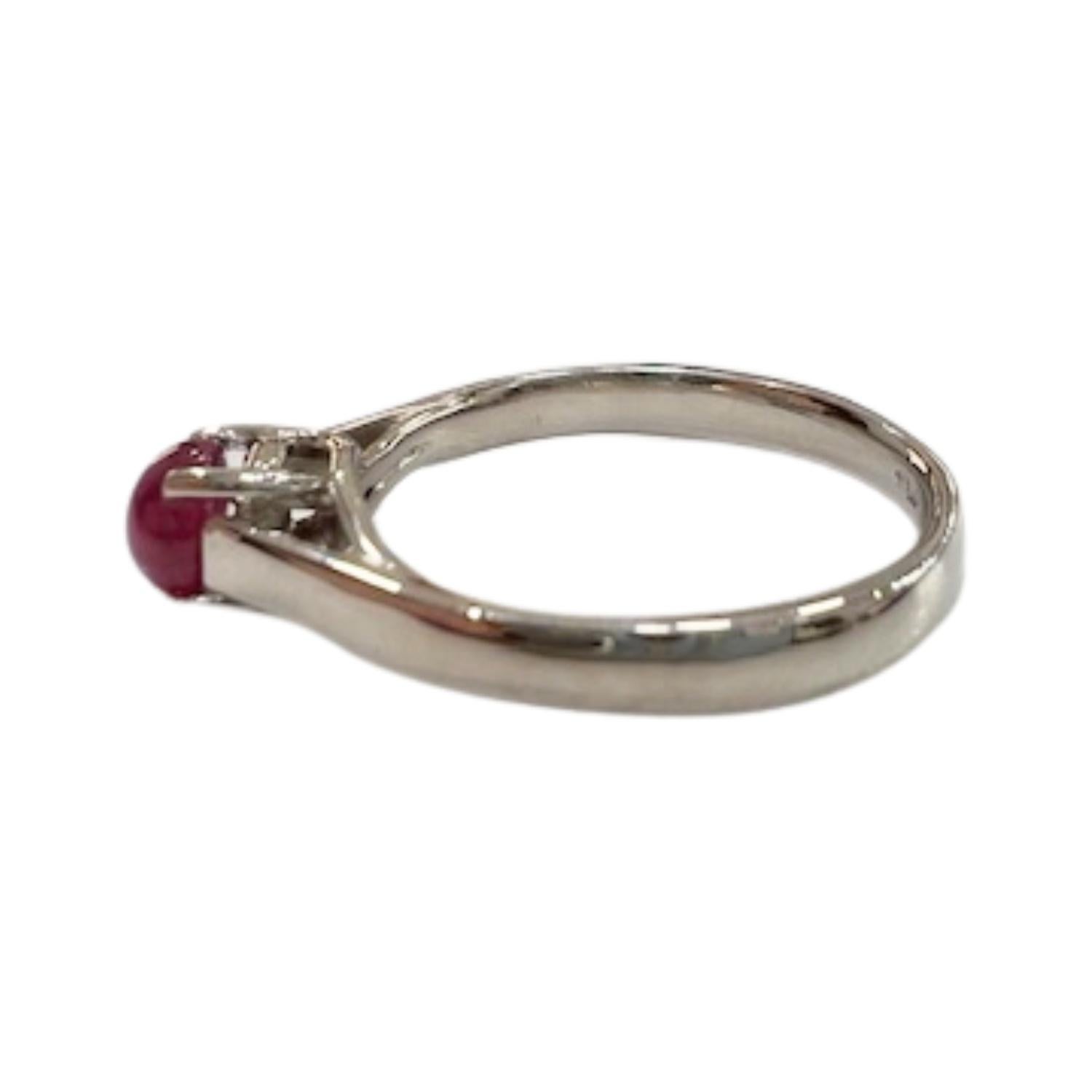 20th Century  0.40 ct  Ruby  18k Gold Solitaire Ring For Sale 2