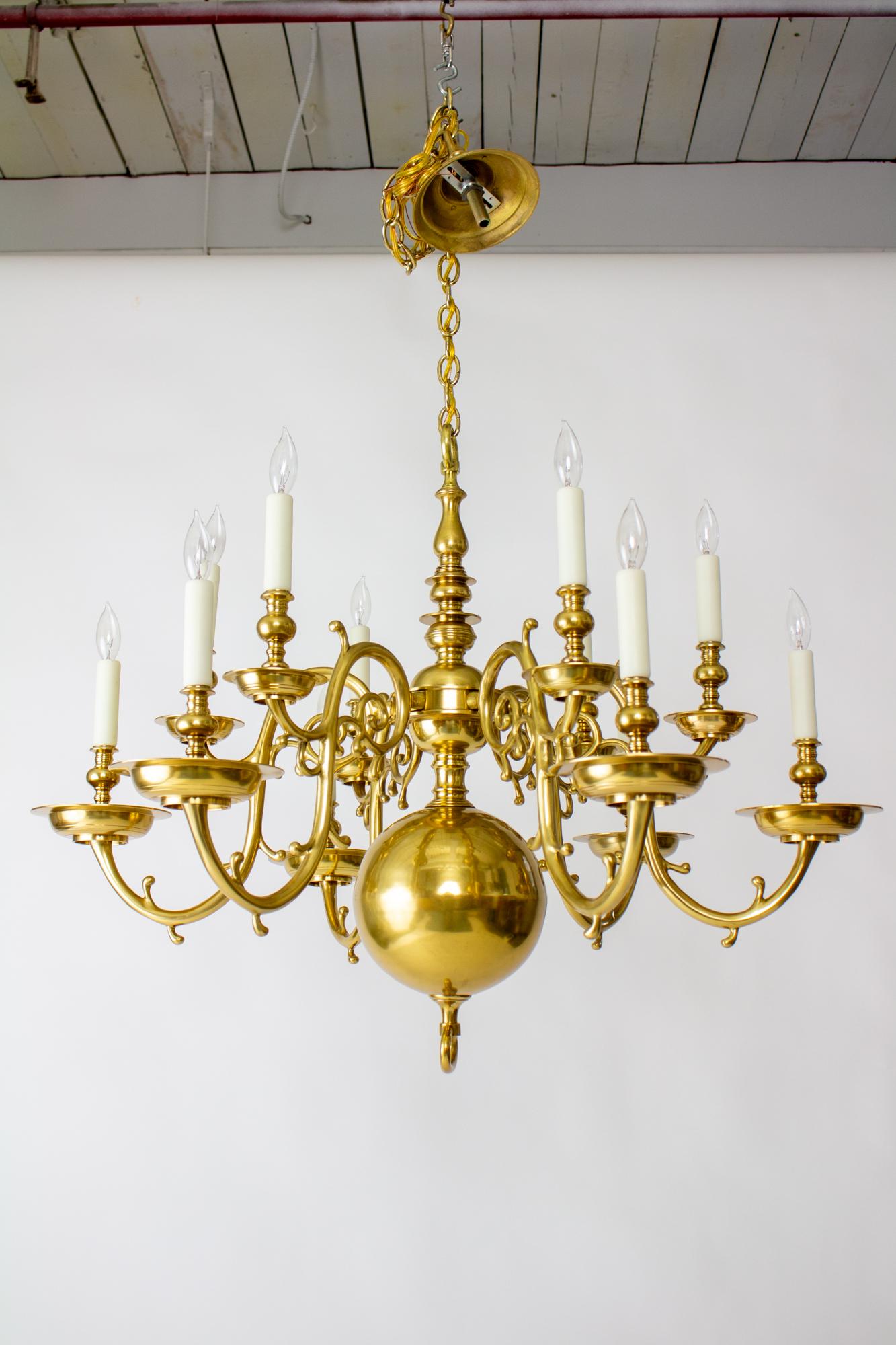 20th Century 12 Arm Dutch Colonial Brass Chandelier For Sale 5