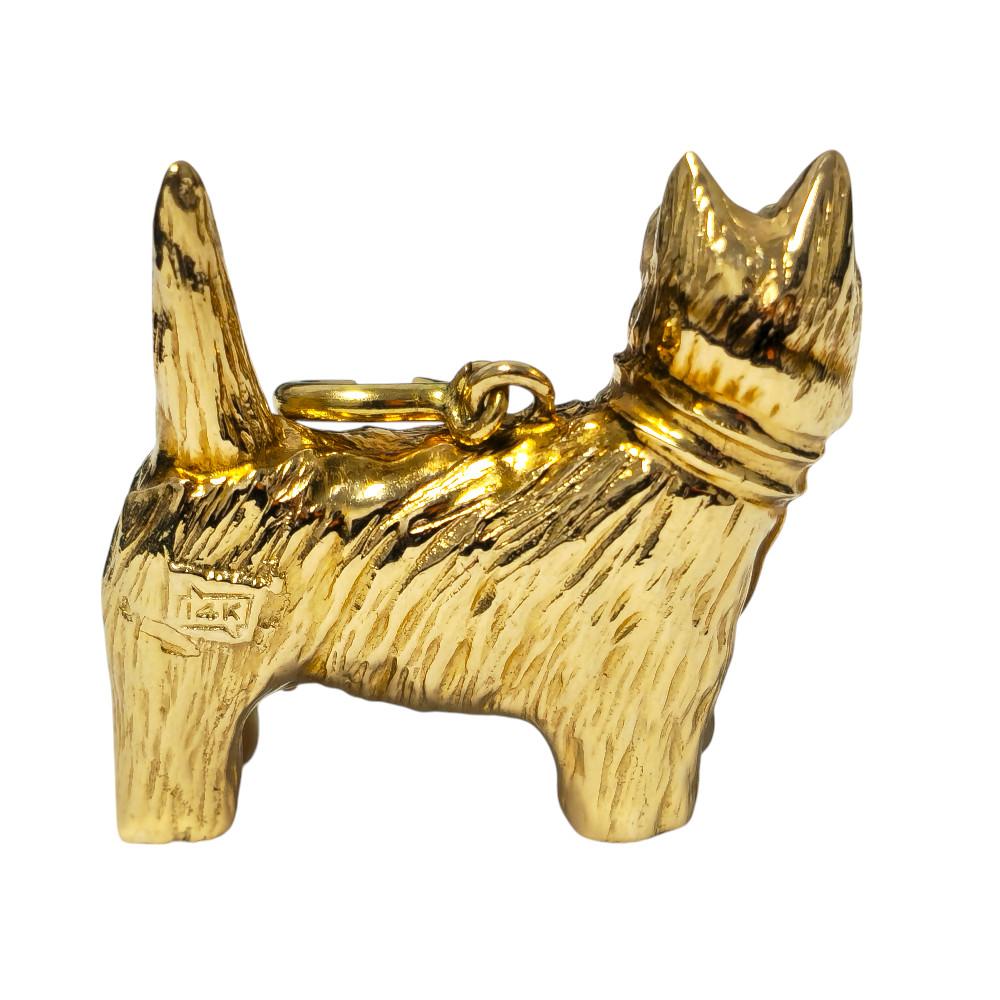 Médiéval 20e siècle Or jaune 14k Pendentif Rubis Motif Chien en vente