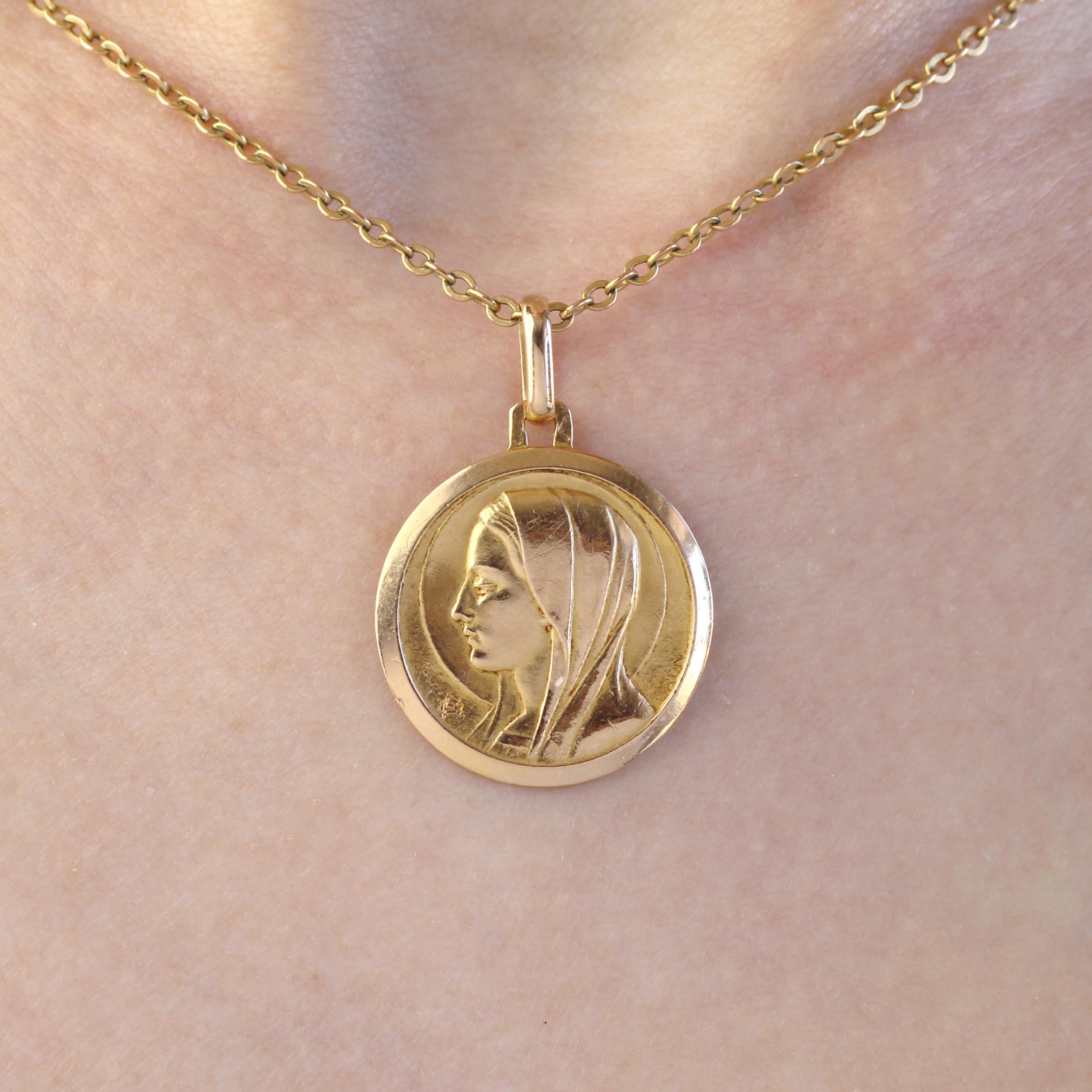 20th Century 18 Karat Rose Gold Virgin Grun Medal Pendant For Sale 1