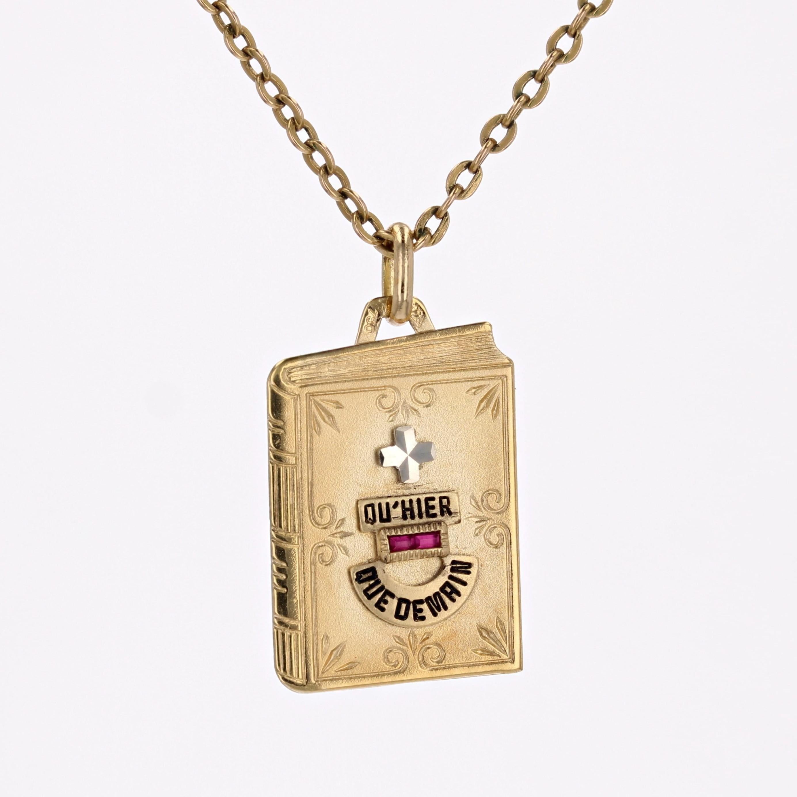 20th Century 18 Karat Yellow Gold Augis Book Medal Pendant For Sale 3