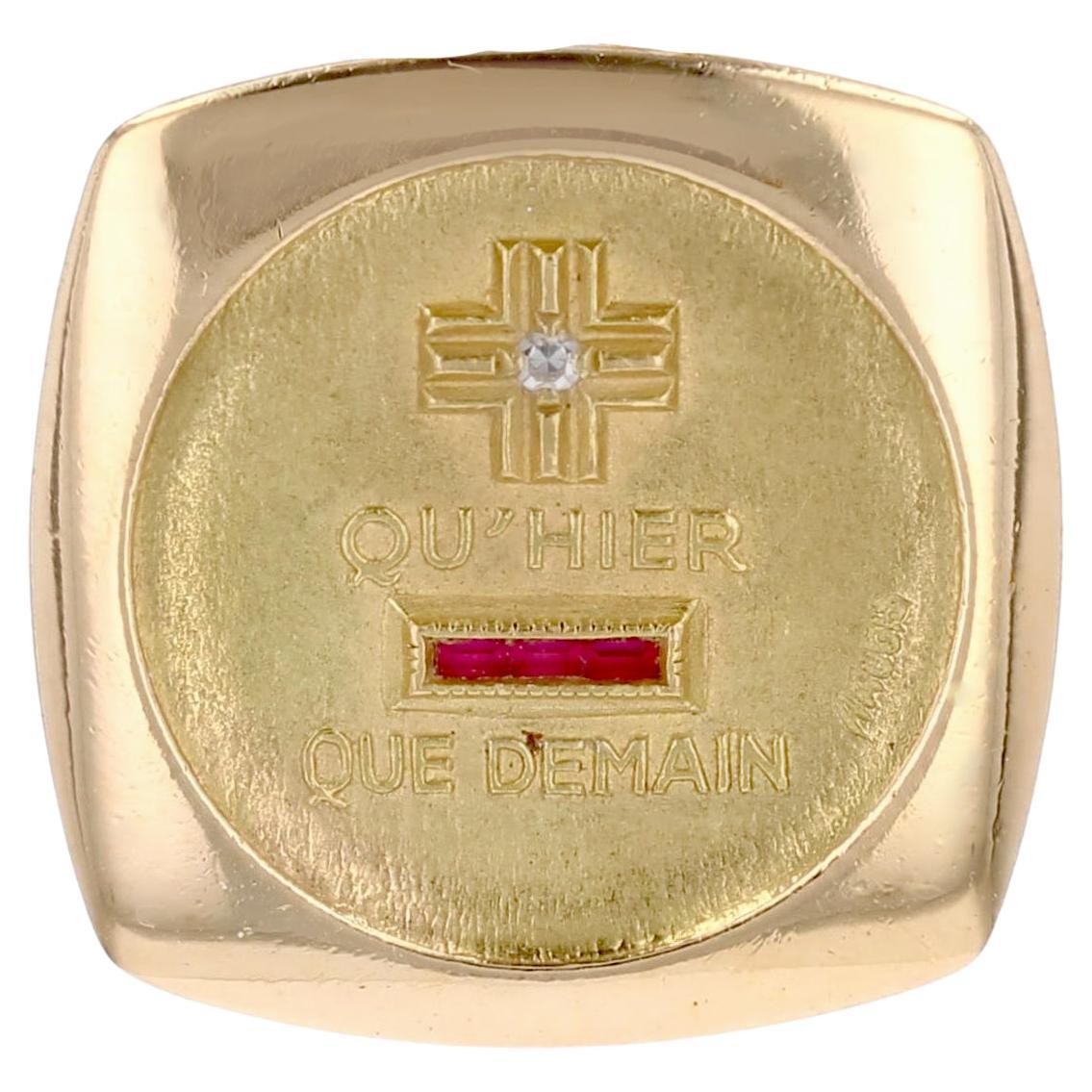 Siglo XX Oro amarillo de 18 quilates  Colgante de medalla cuadrada Augis Love