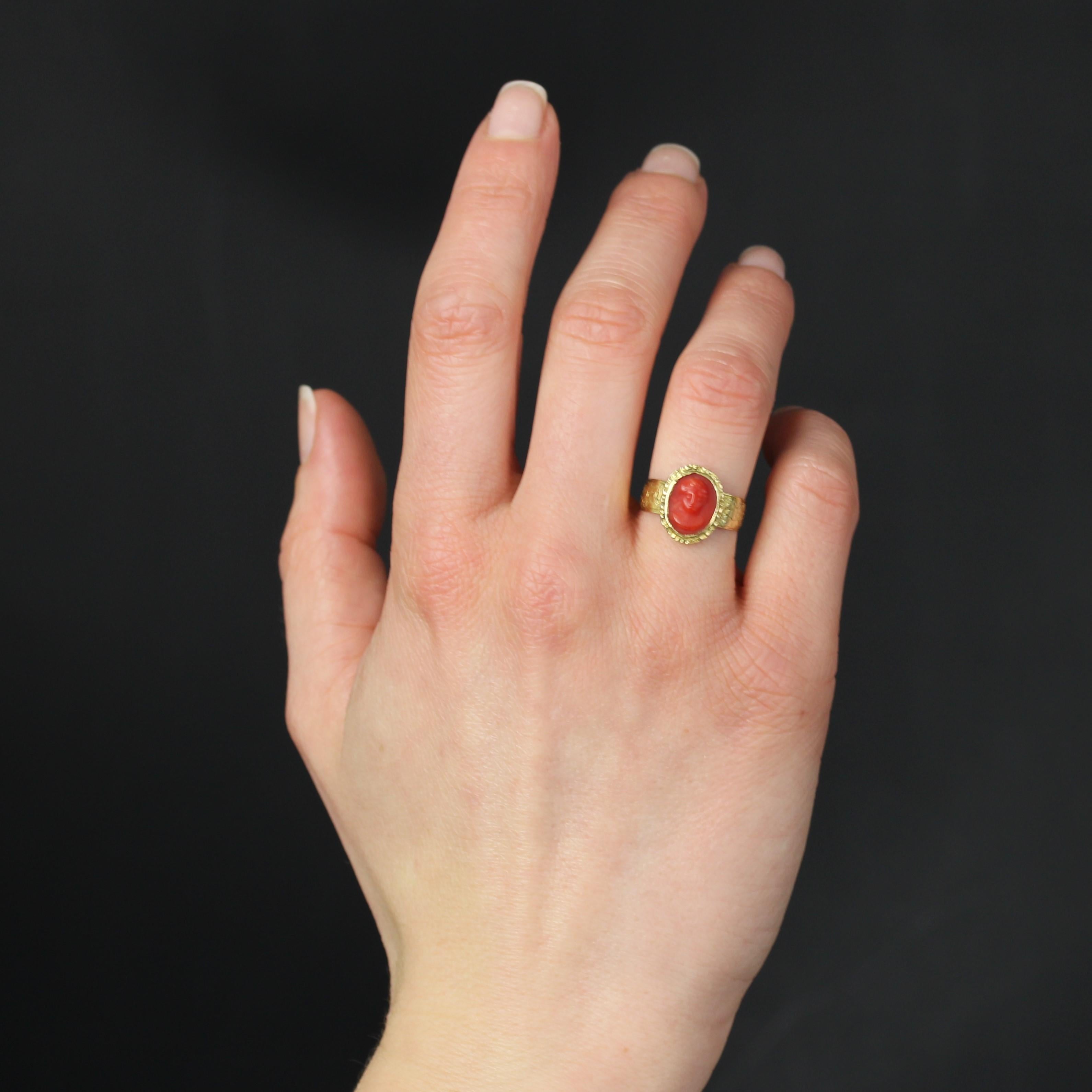 Cabochon 20th Century 18 Karat Yellow Gold Cameo Coral Ring For Sale