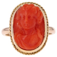 Vintage 20th Century 18 Karat Yellow Gold Cameo Coral Ring