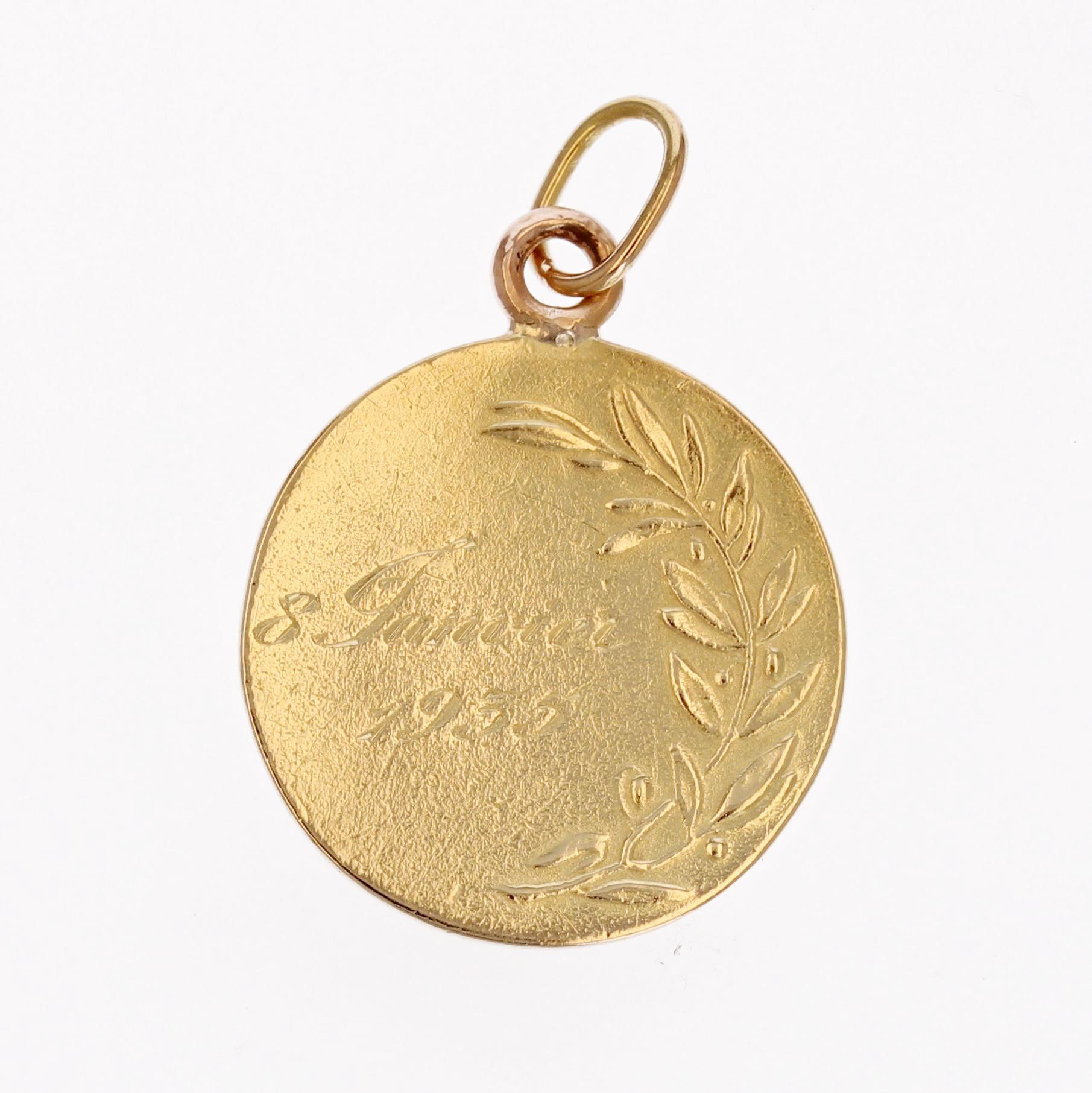 20th Century 18 Karat Yellow Gold Christ Signed Dropsy Medal Pendant For Sale 4