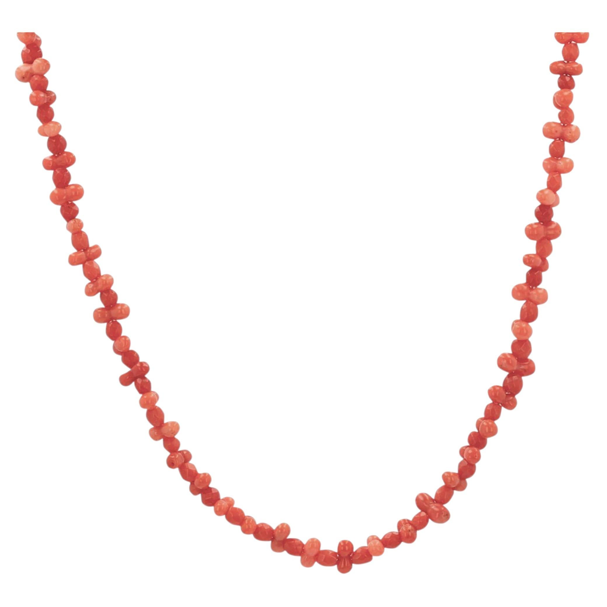 20th Century 18 Karat Yellow Gold Coral Necklace For Sale