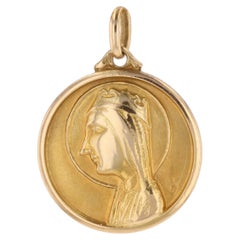 20th Century 18 Karat Yellow Gold Crowned Virgin Medal Pendant