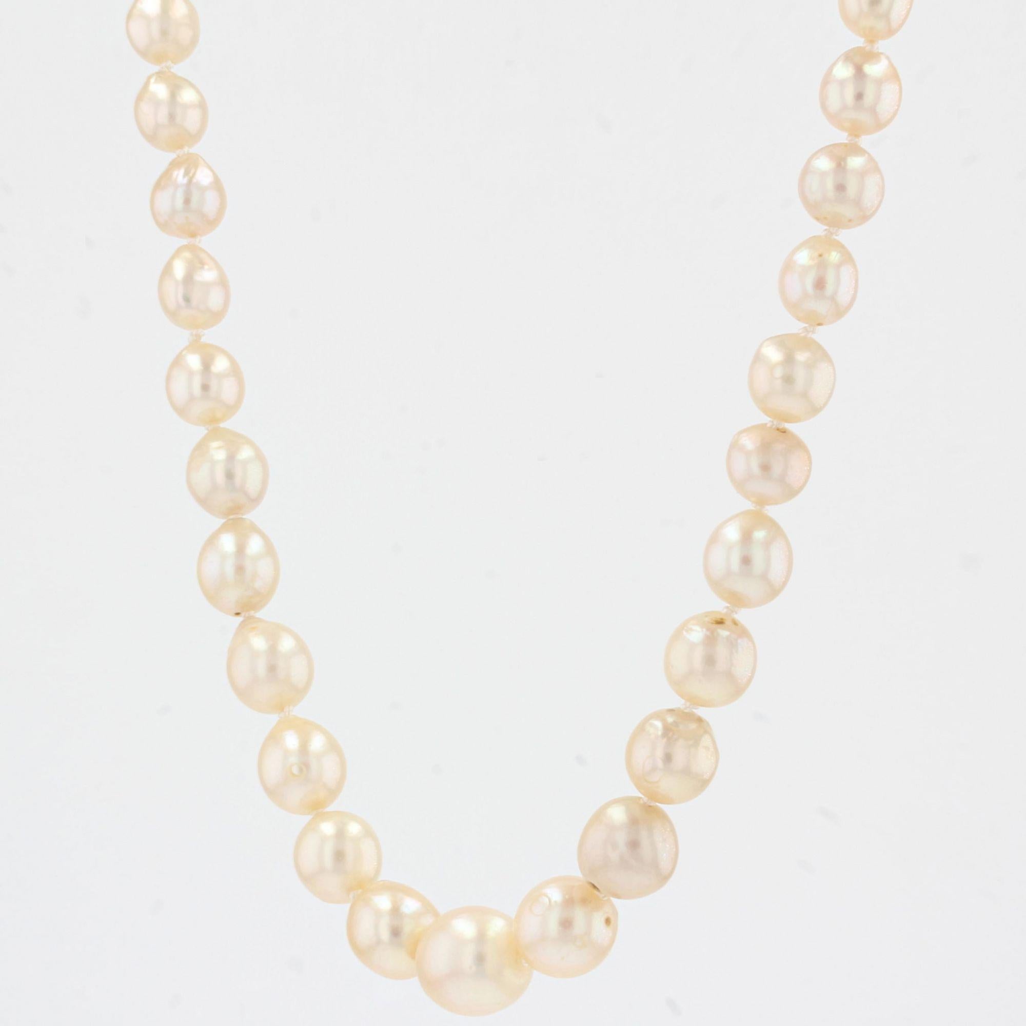 20th Century 18 Karat Yellow Gold Diamond Falling Cultured Pearl Necklace 3
