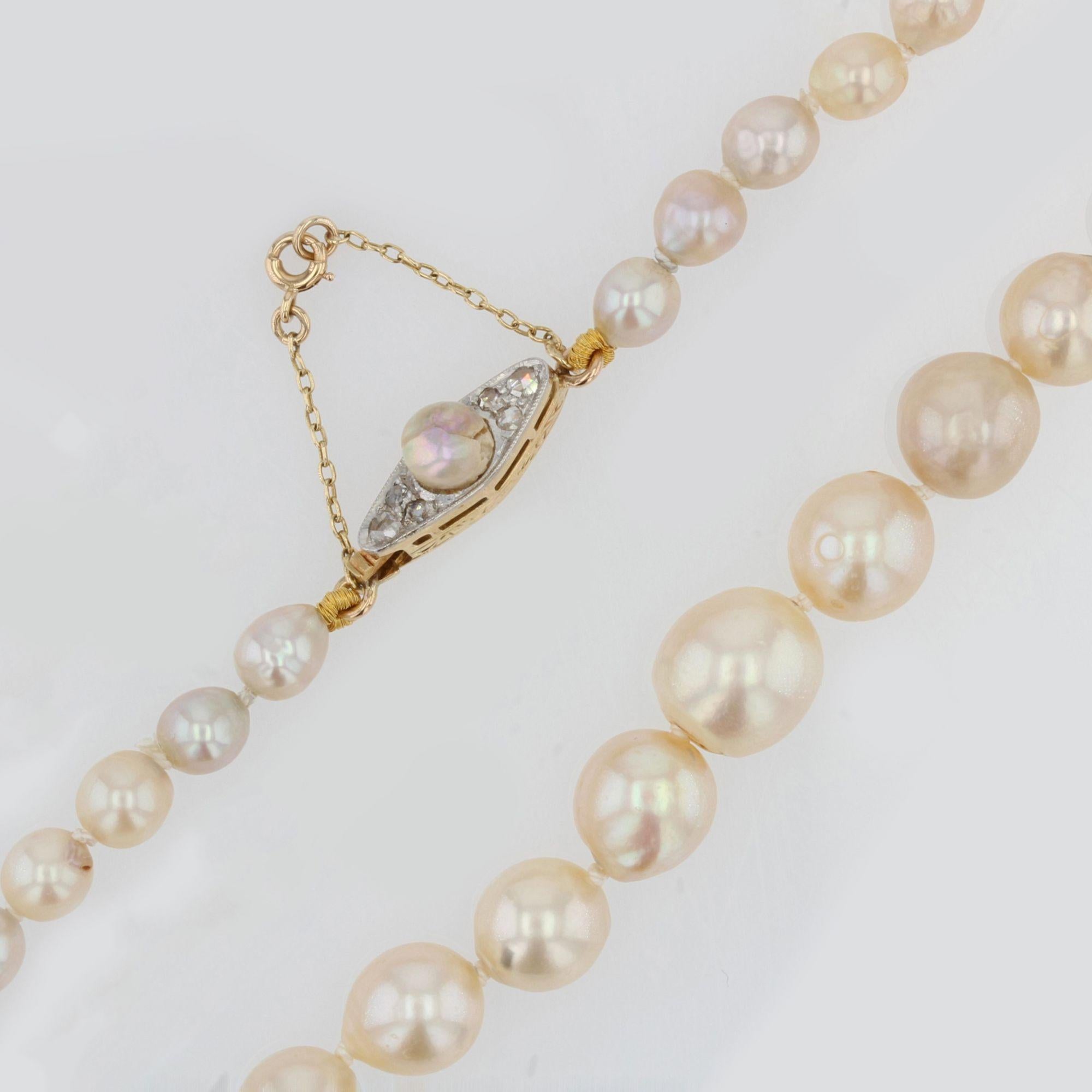 20th Century 18 Karat Yellow Gold Diamond Falling Cultured Pearl Necklace In Good Condition In Poitiers, FR