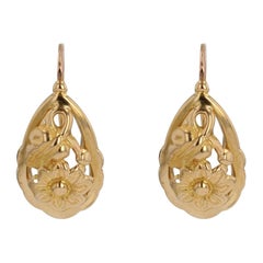 20th Century 18 Karat Yellow Gold Floral Decoration Lever- Back Earrings